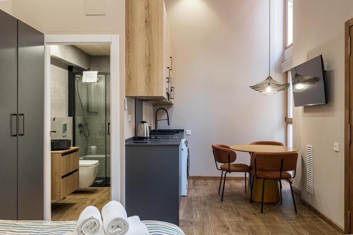 Premium Suite by the Turia River 4