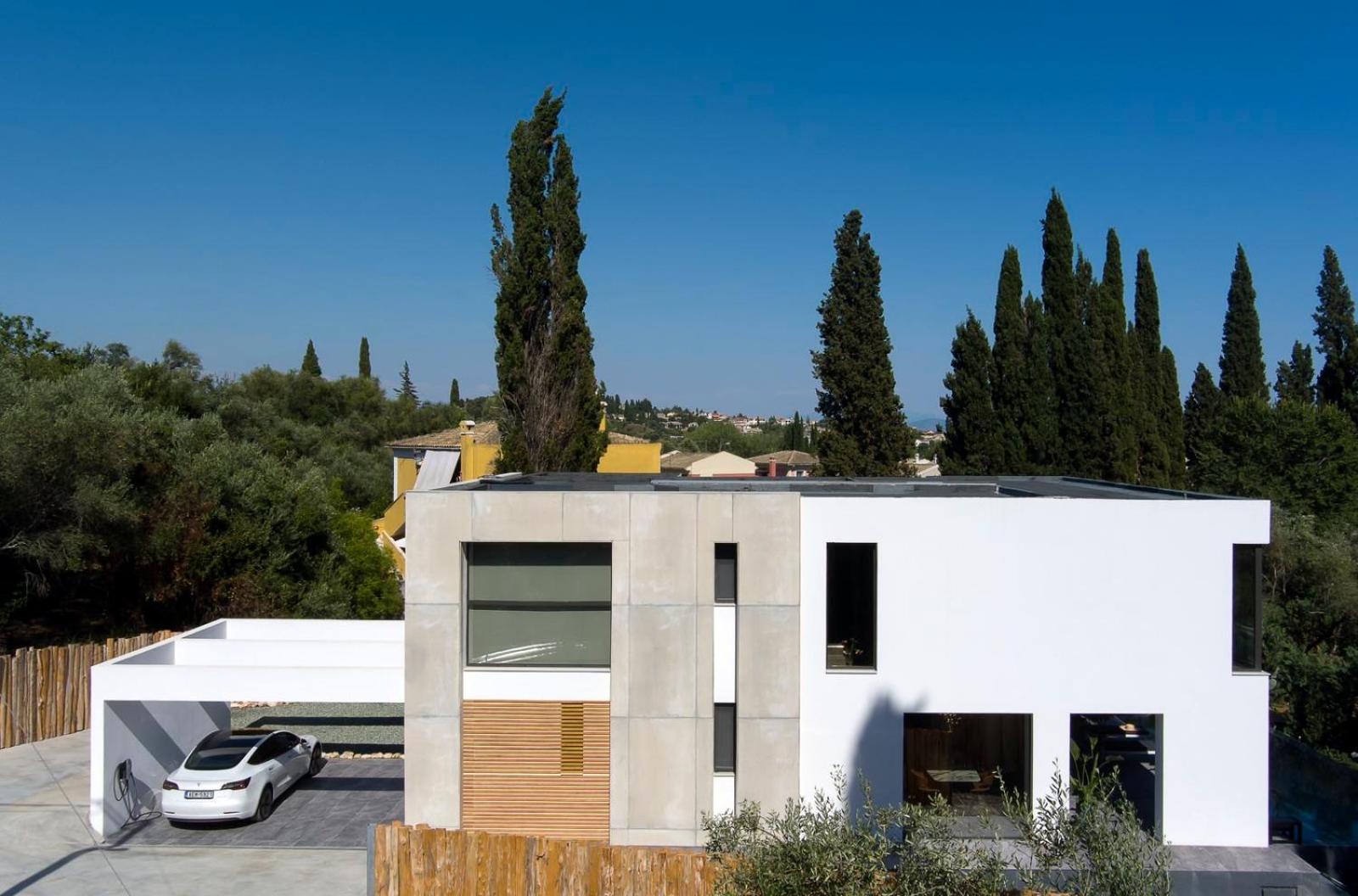 La Fortuna Villa - Award Winning Luxury Villa Close to Corfu Town