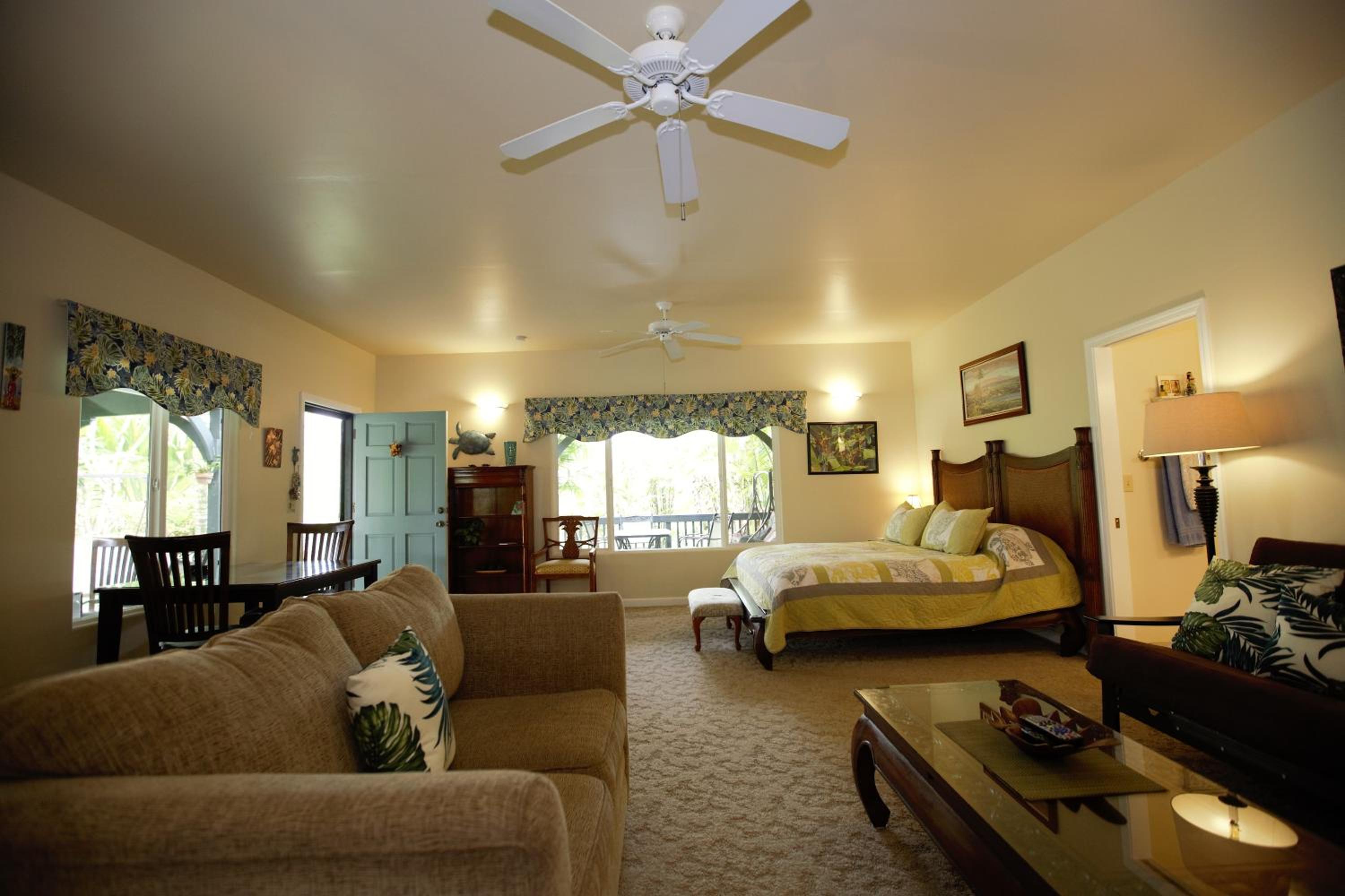 Island Goode's - Luxury Adult Only Accommodation near Hilo