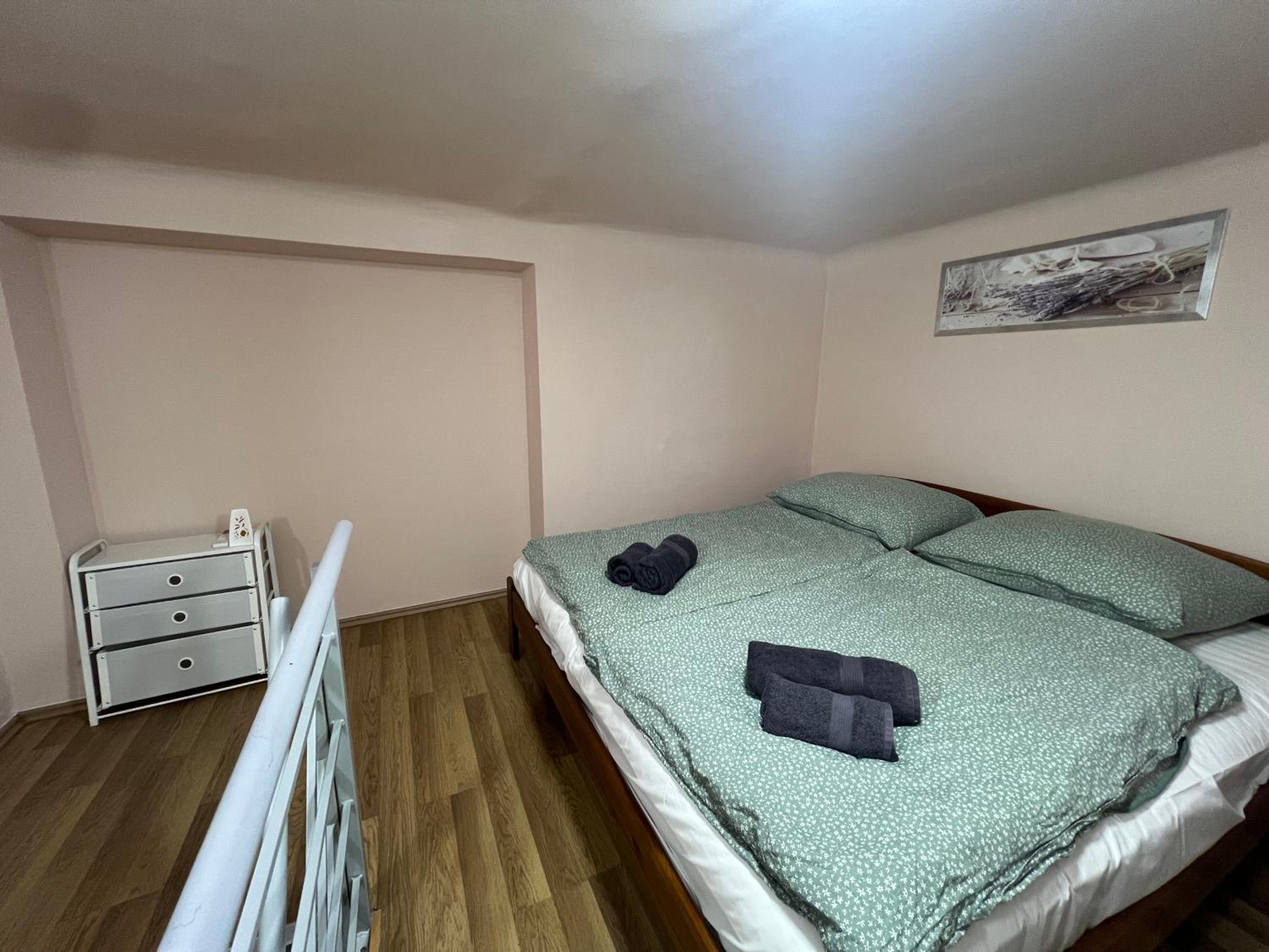 N49 Central Apartment