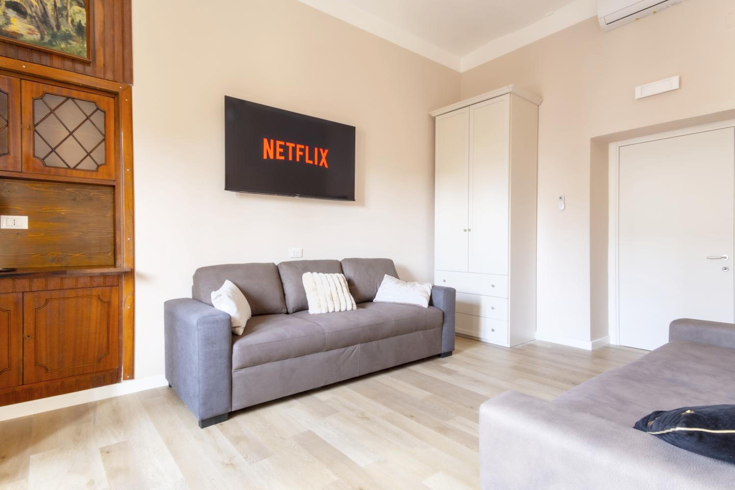 Elegantis La ParioLina Apartment
