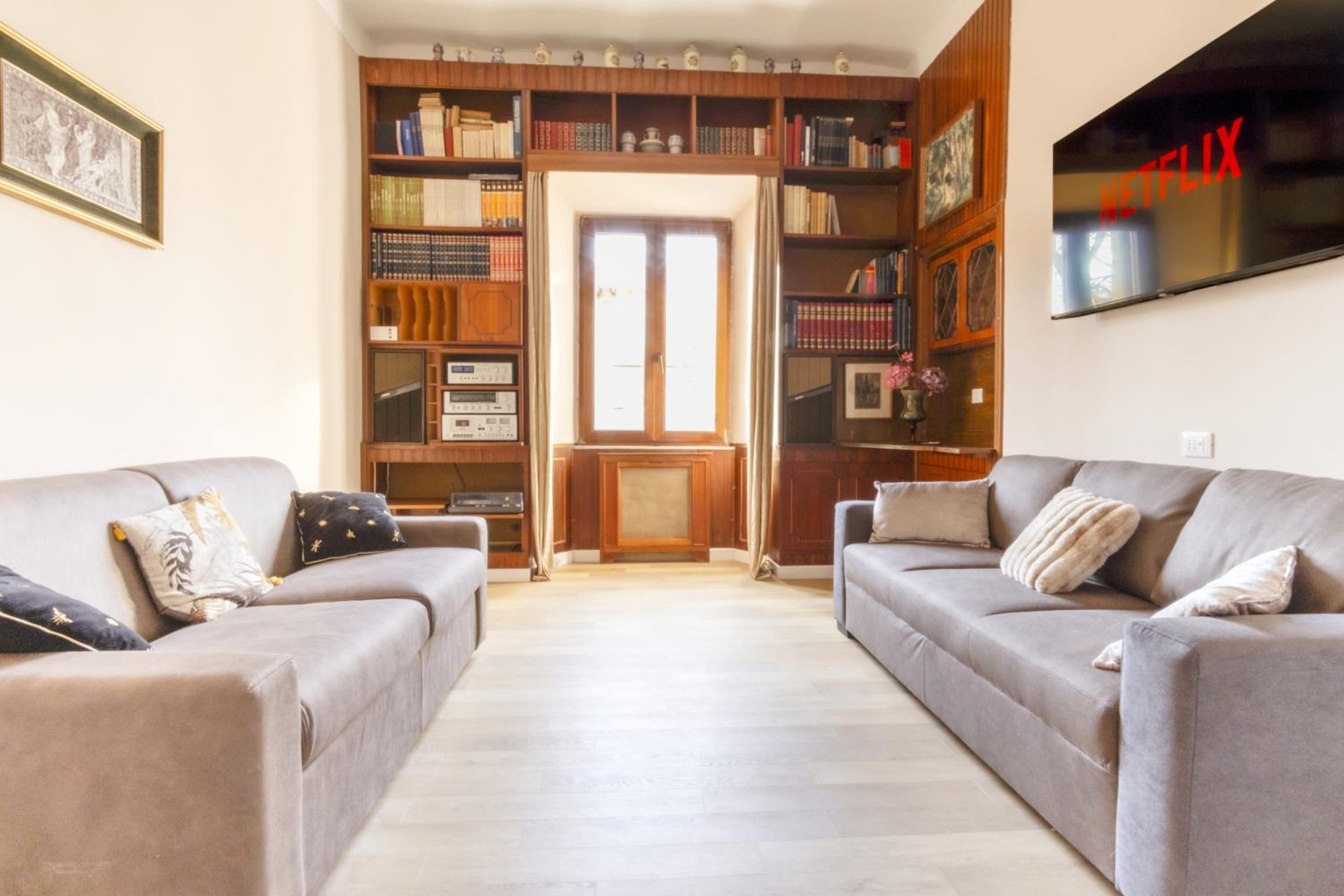 Elegantis La ParioLina Apartment