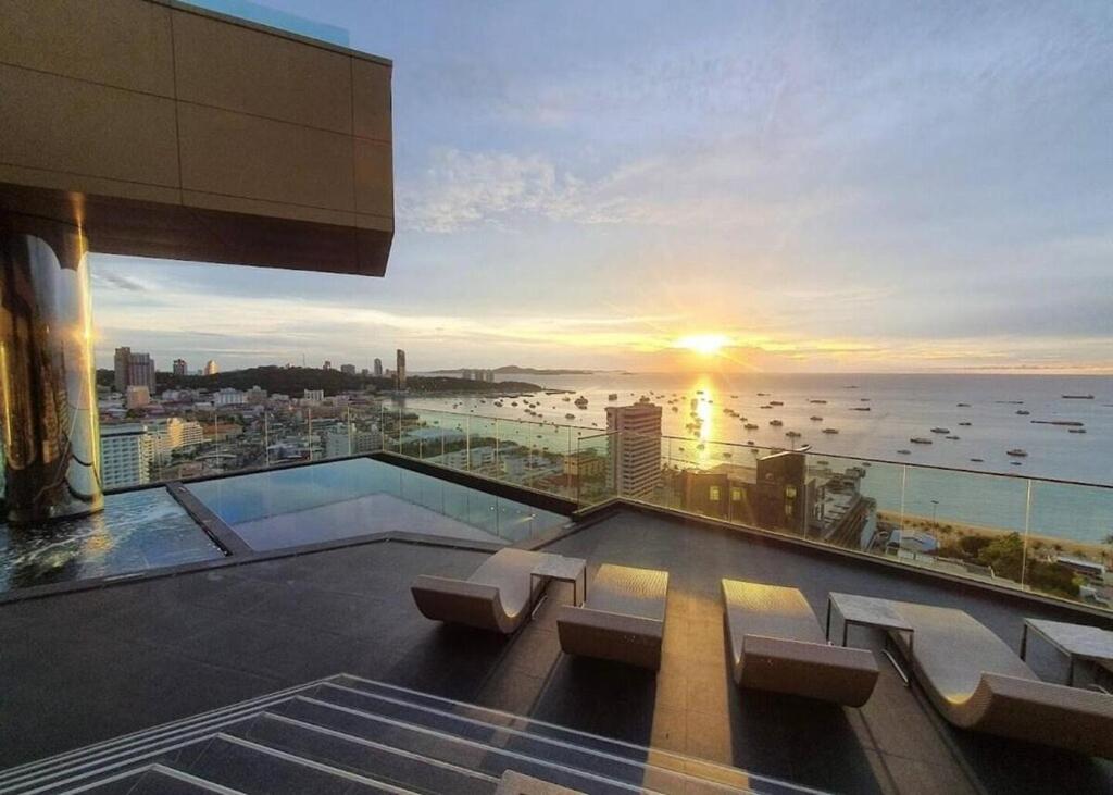 Maxhome at Edge Central Pattaya