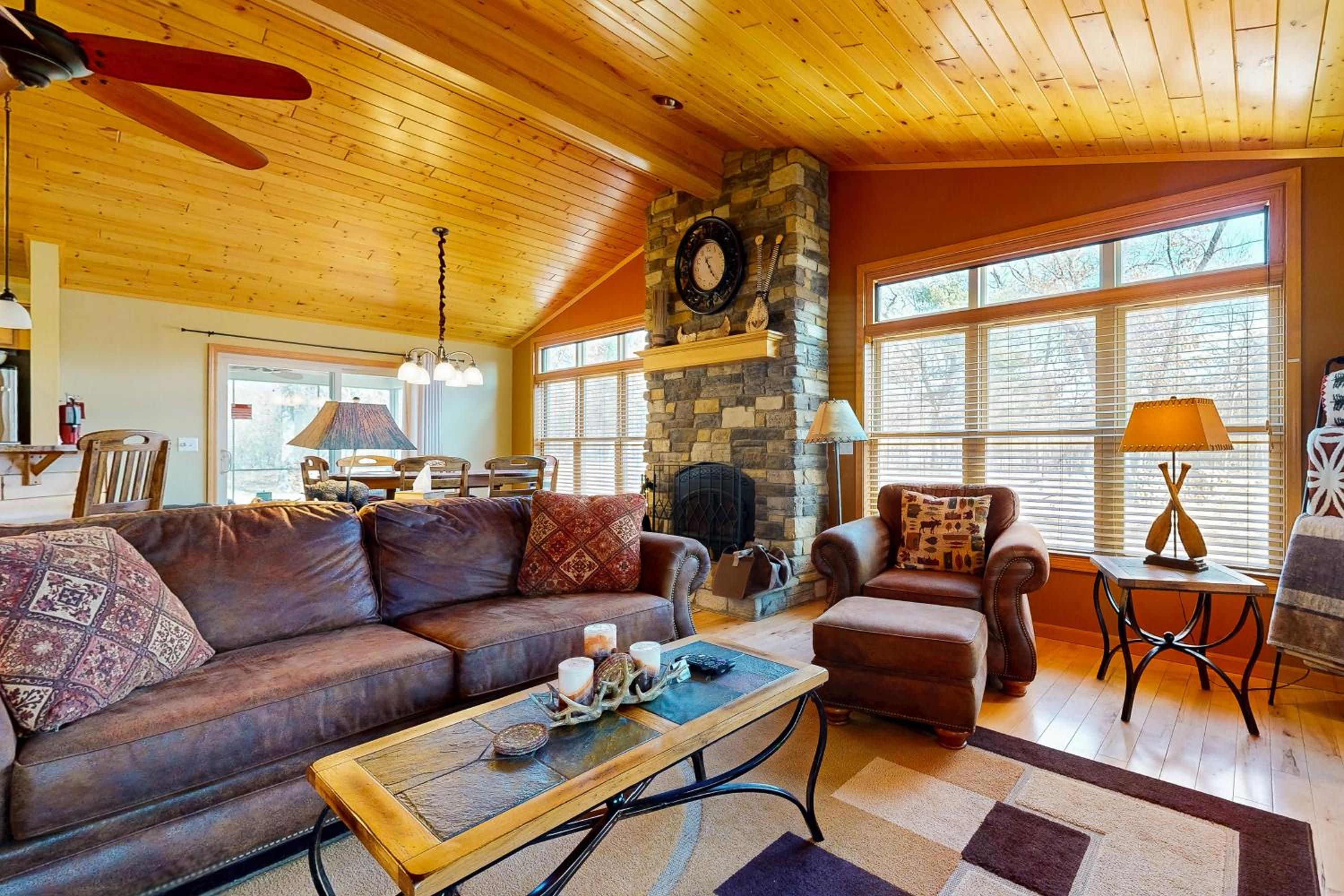 Pool and Beach Access! Lake Arrowhead Hideaway