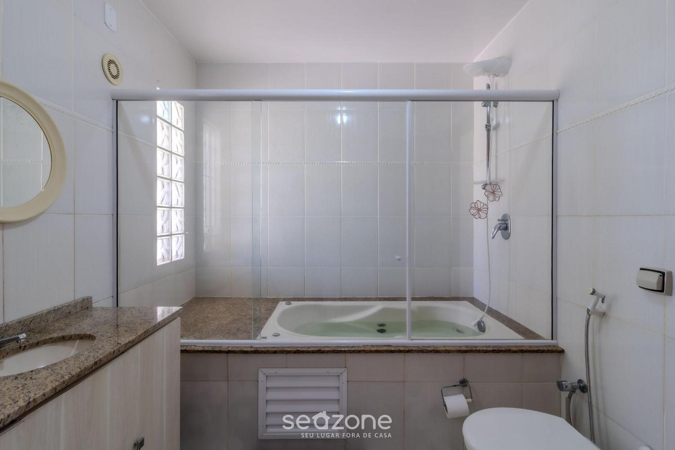 3BR House w/ Pool & BBQ, 500m Beach – RUA0226