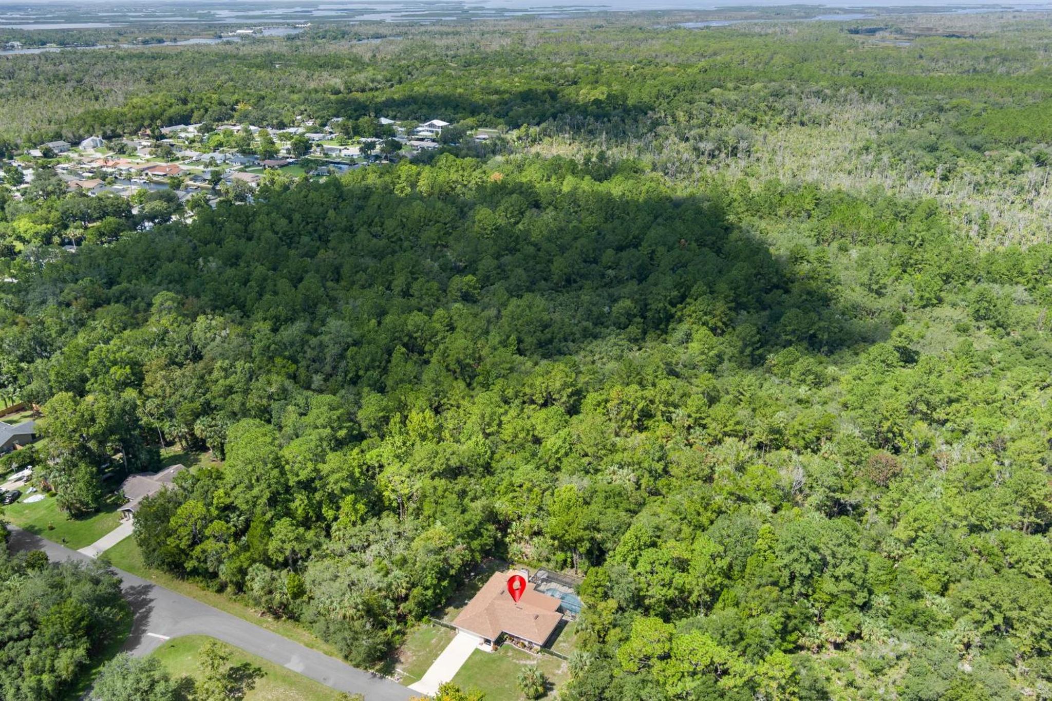 Minutes to boat ramps and beach and private pool!