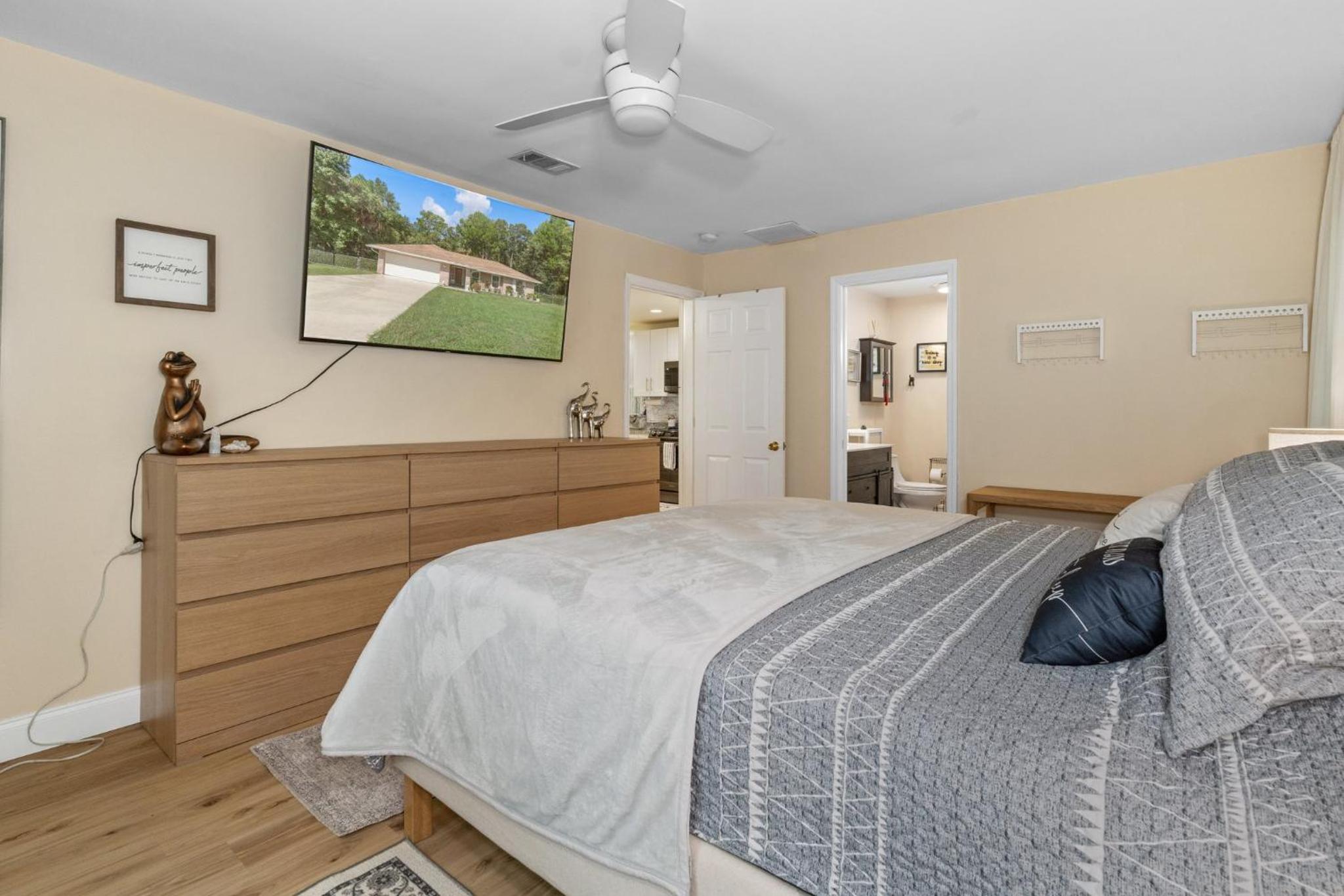Minutes to boat ramps and beach and private pool!