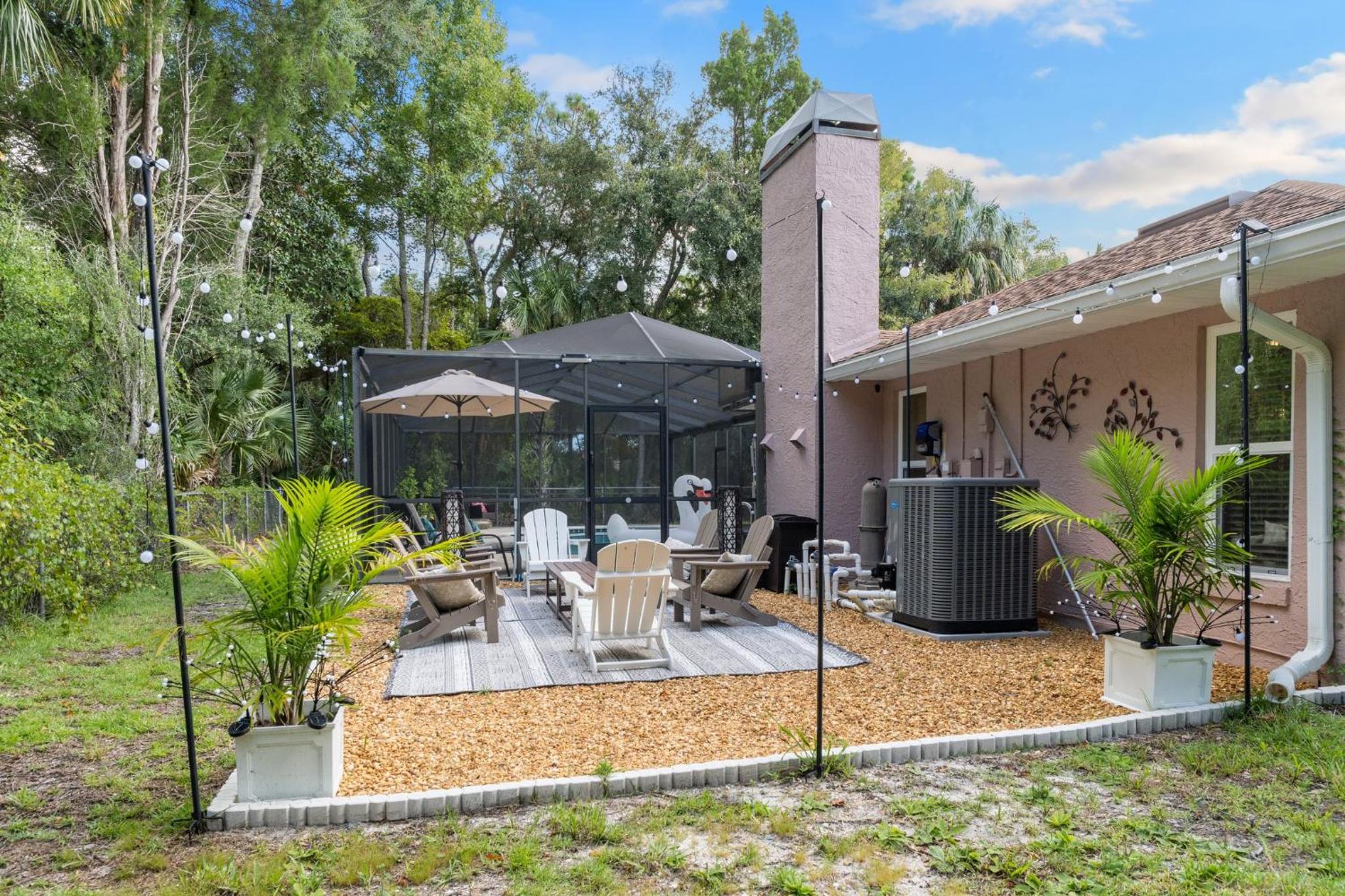 Minutes to boat ramps and beach and private pool!