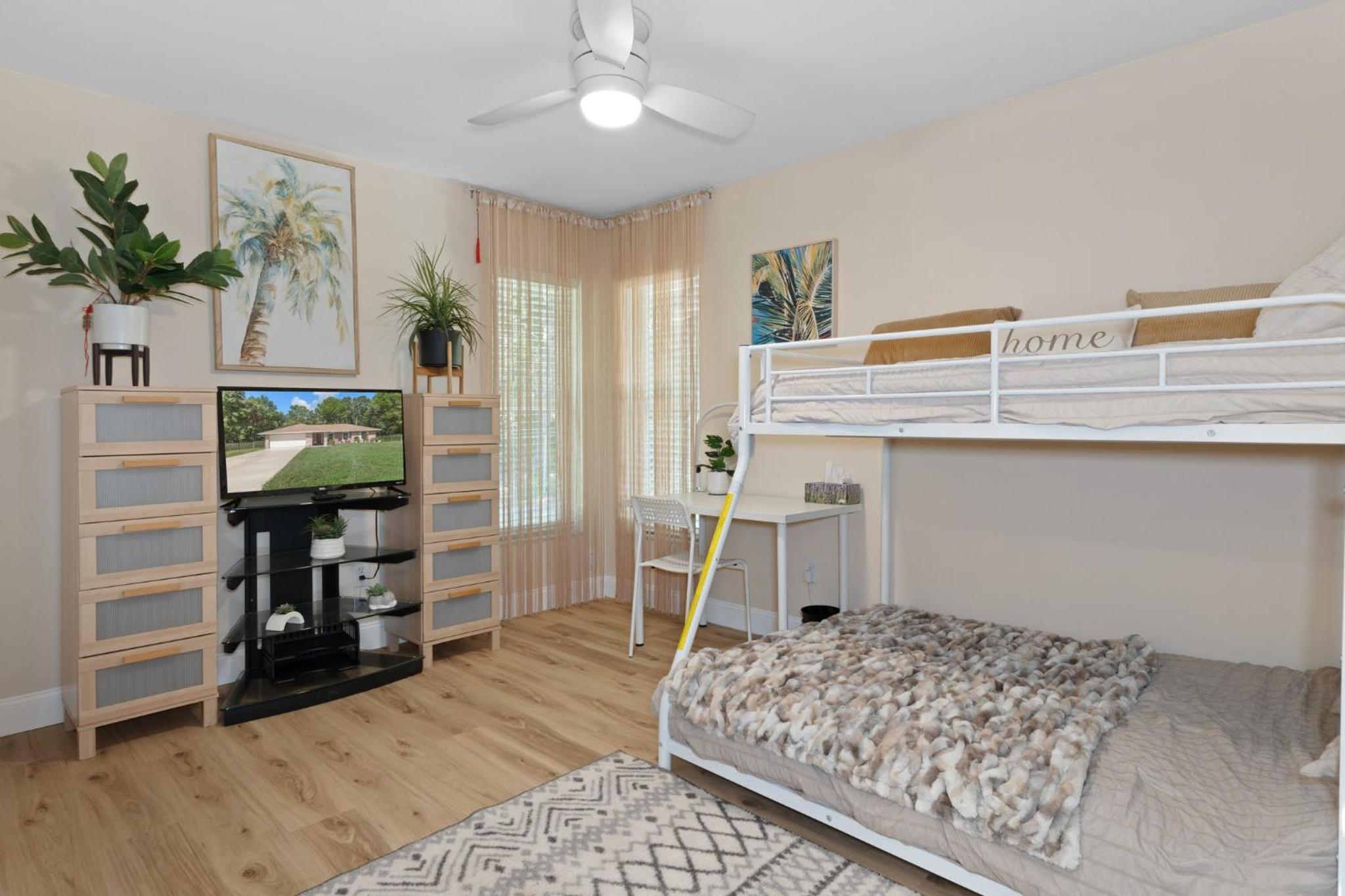 Minutes to boat ramps and beach and private pool!