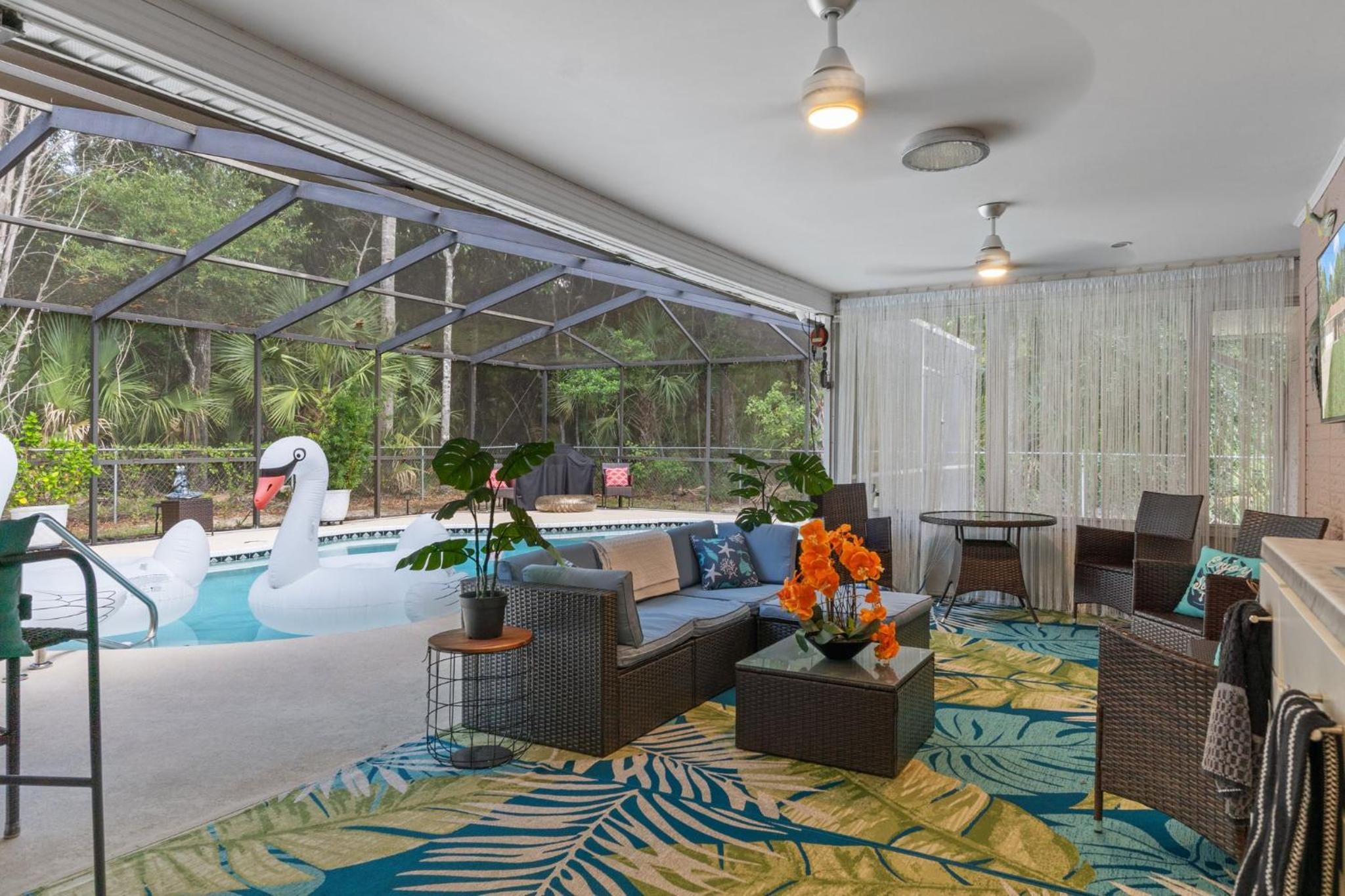 Minutes to boat ramps and beach and private pool!