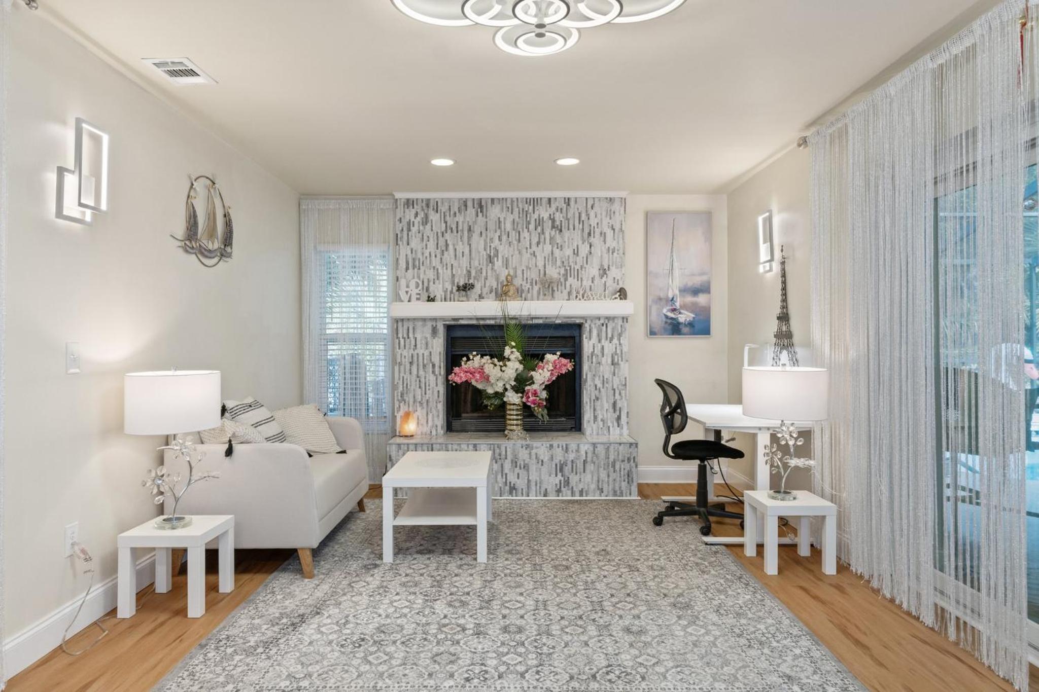Minutes to boat ramps and beach and private pool!