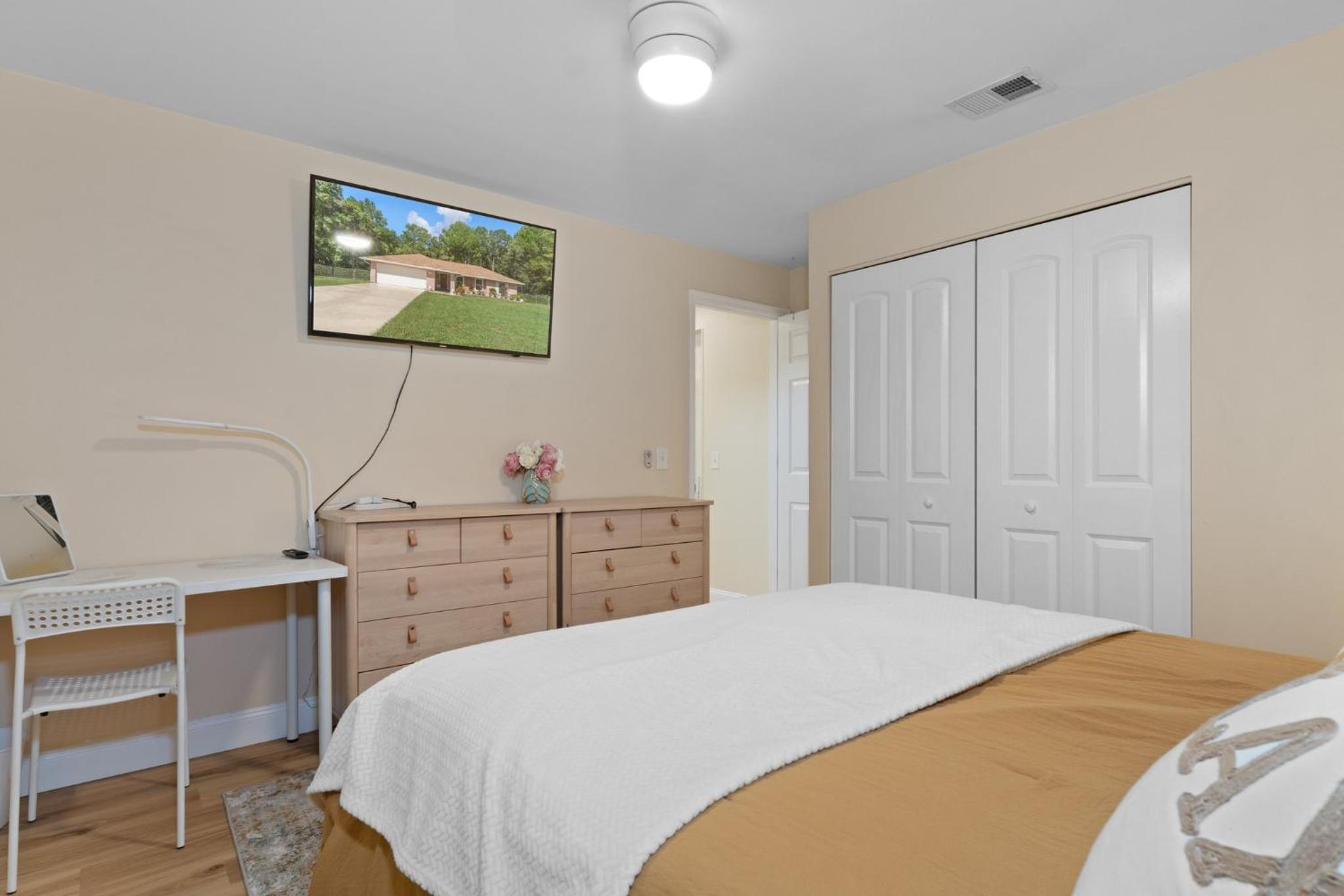 Minutes to boat ramps and beach and private pool!