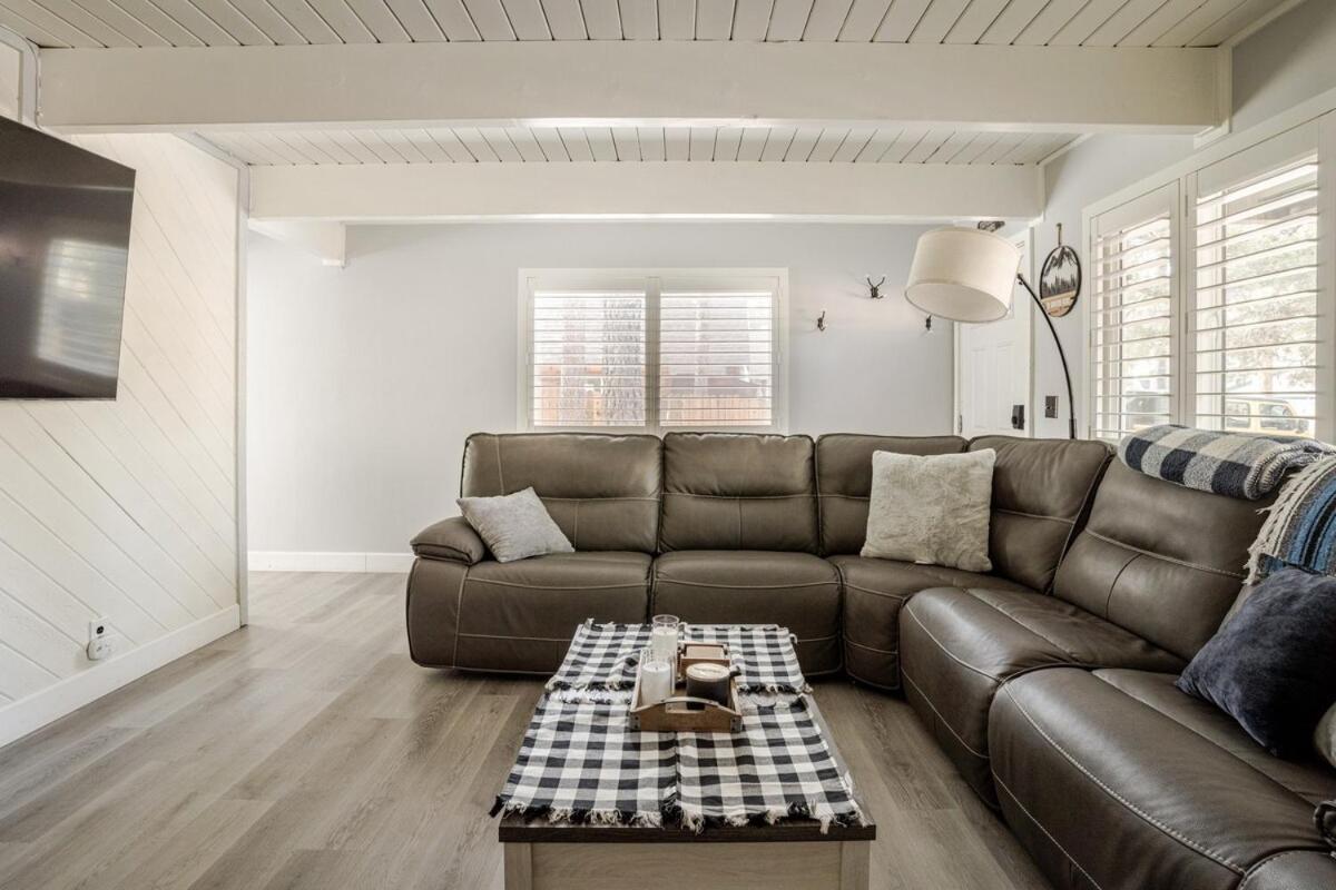 Comfy Modern Big Bear Cabin