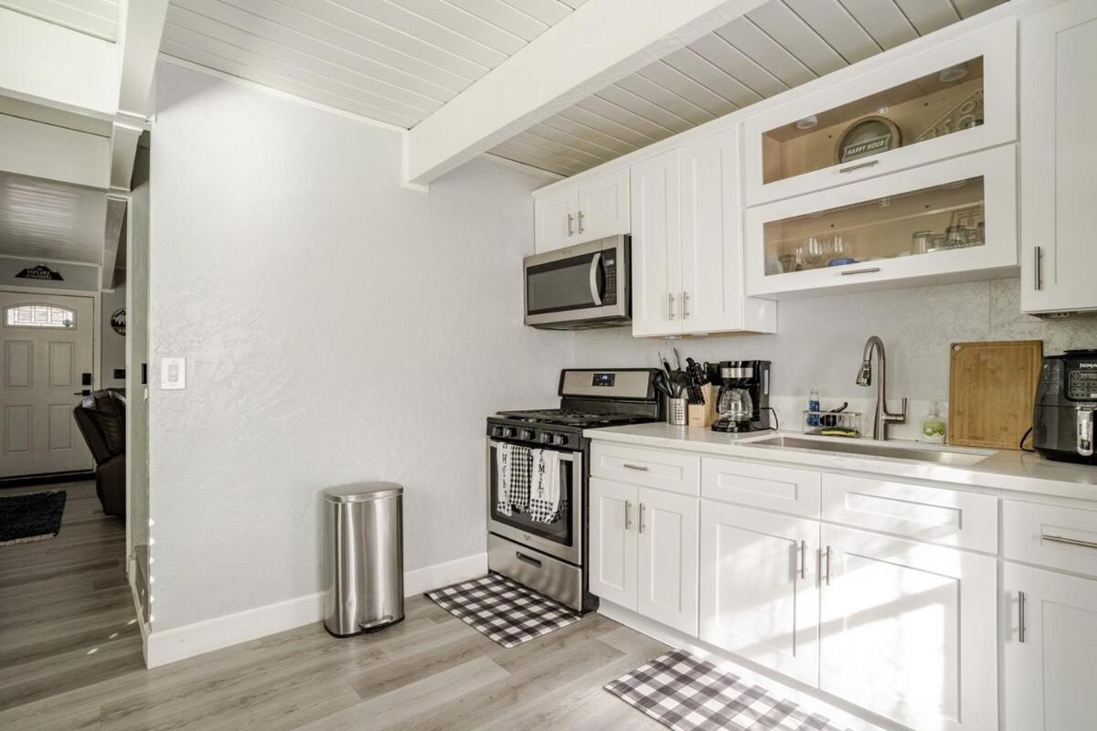 Comfy Modern Big Bear Cabin