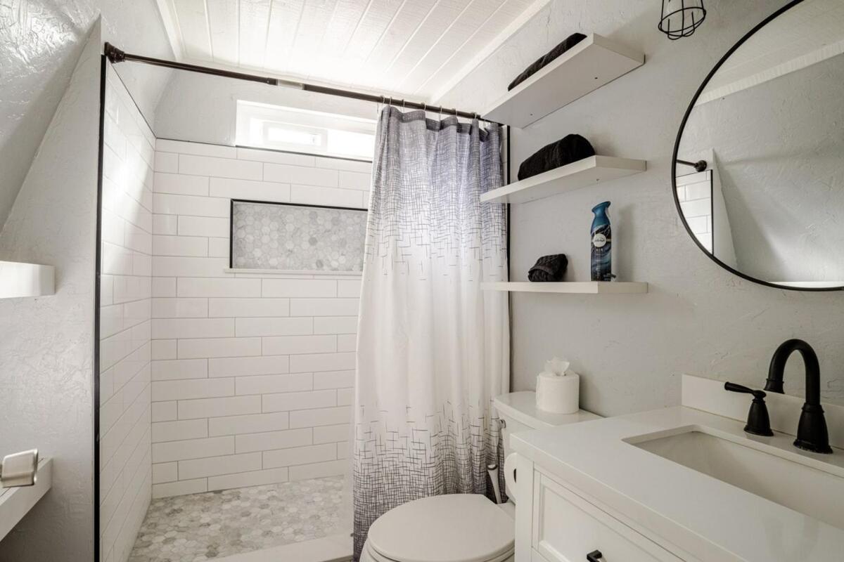 Comfy Modern Big Bear Cabin