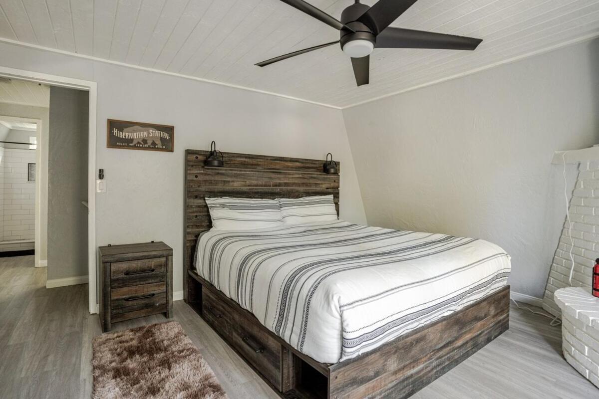 Comfy Modern Big Bear Cabin