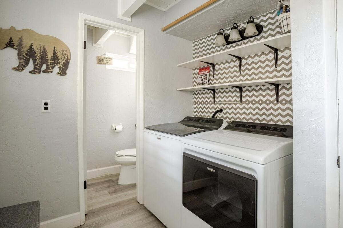 Comfy Modern Big Bear Cabin