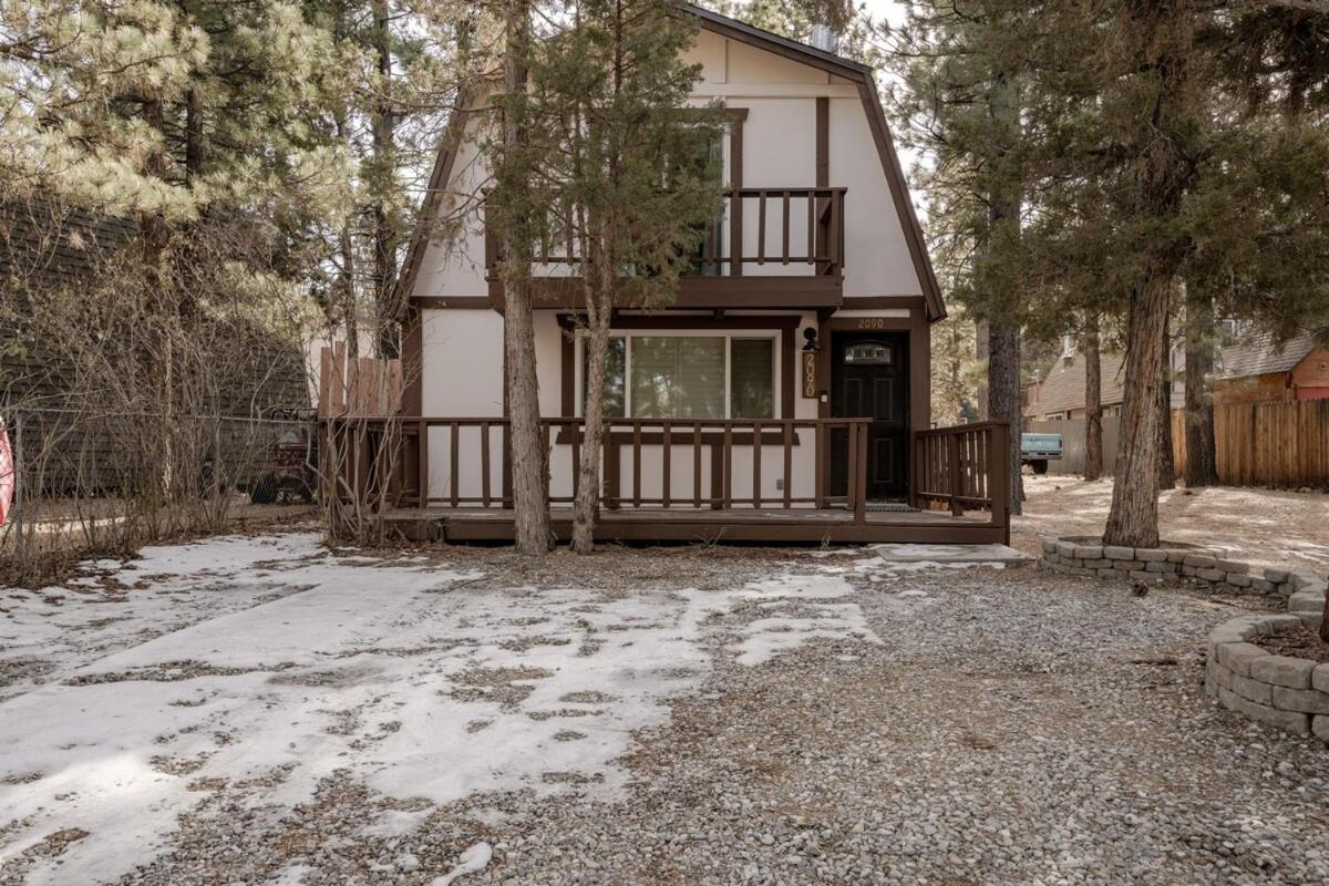 Comfy Modern Big Bear Cabin