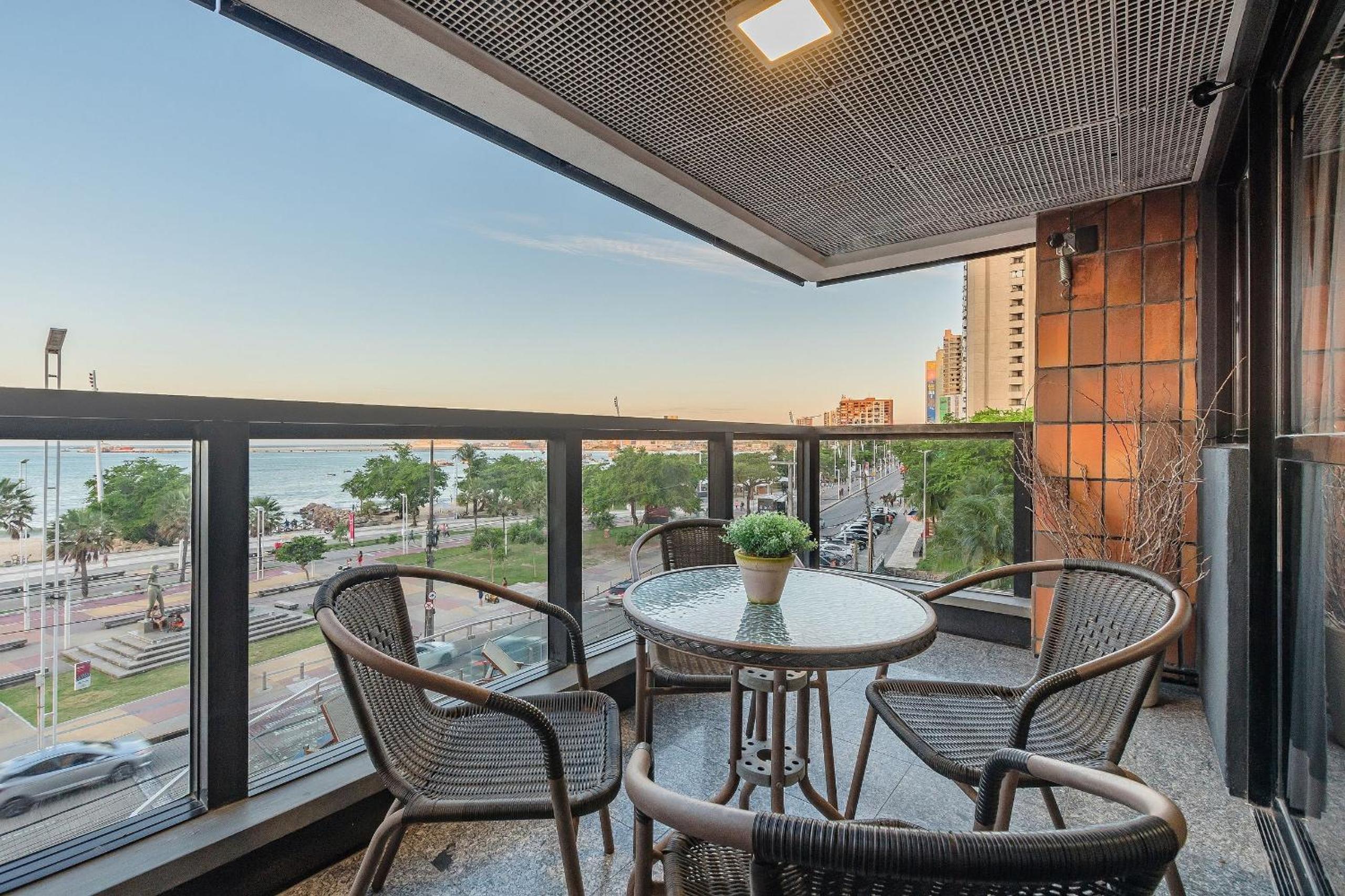 Iracema Residence #103 - Seafront by Carpediem