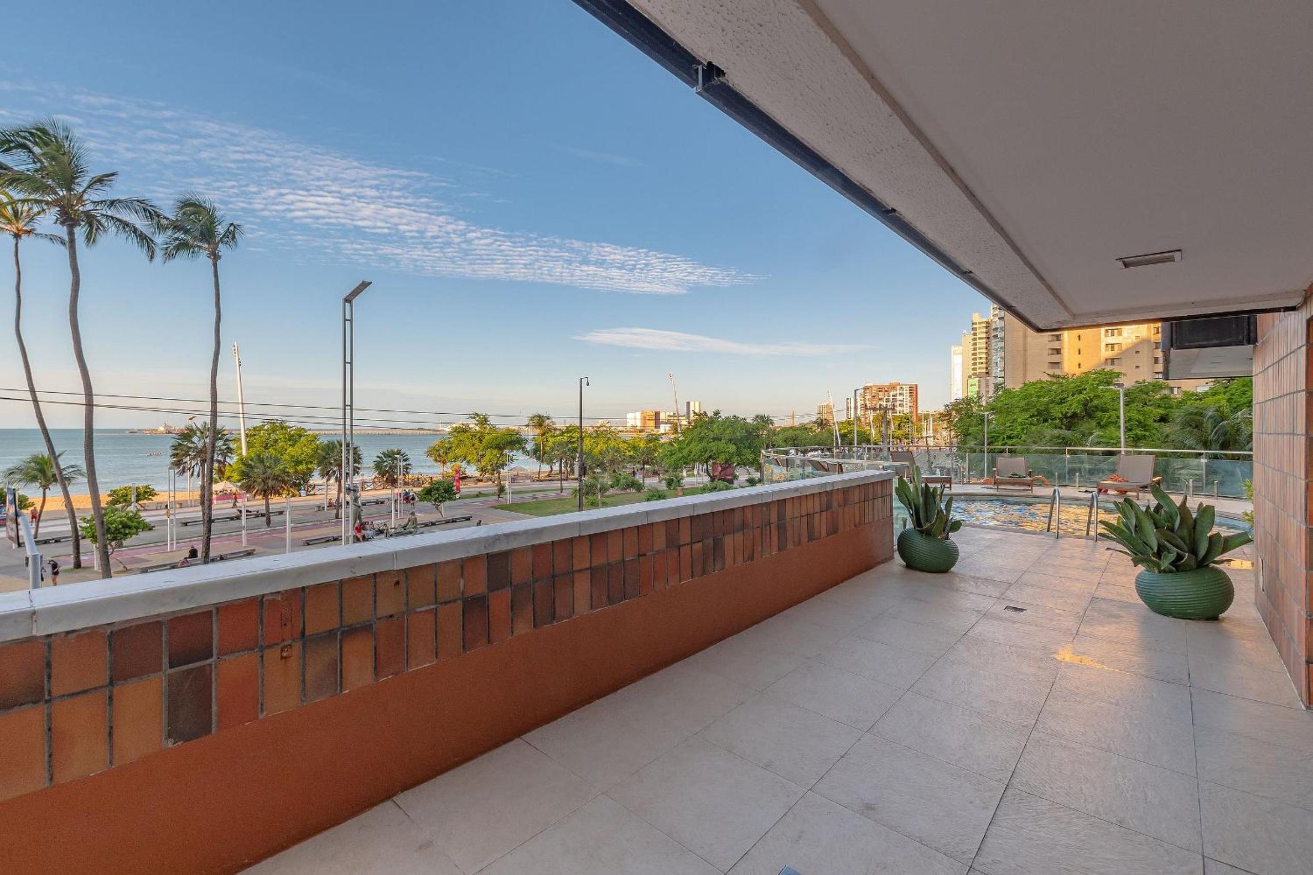 Iracema Residence #103 - Seafront by Carpediem