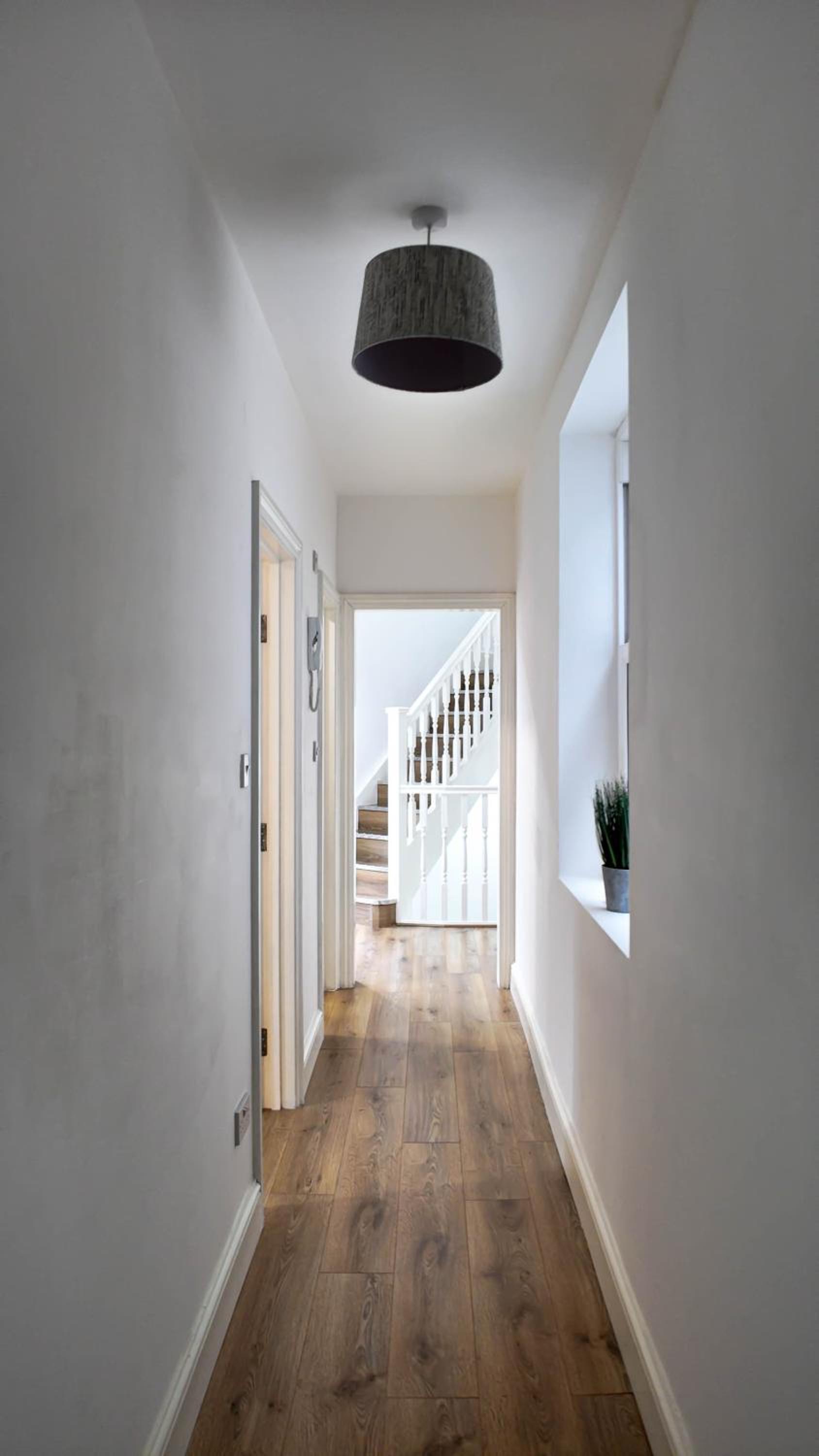 Duplex 3 Bed Apt with patio in Camden WR202