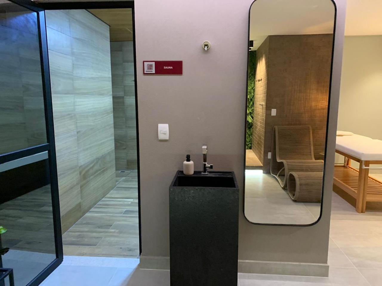 Quarto e Sala na Ponta Verde e Pajuçara