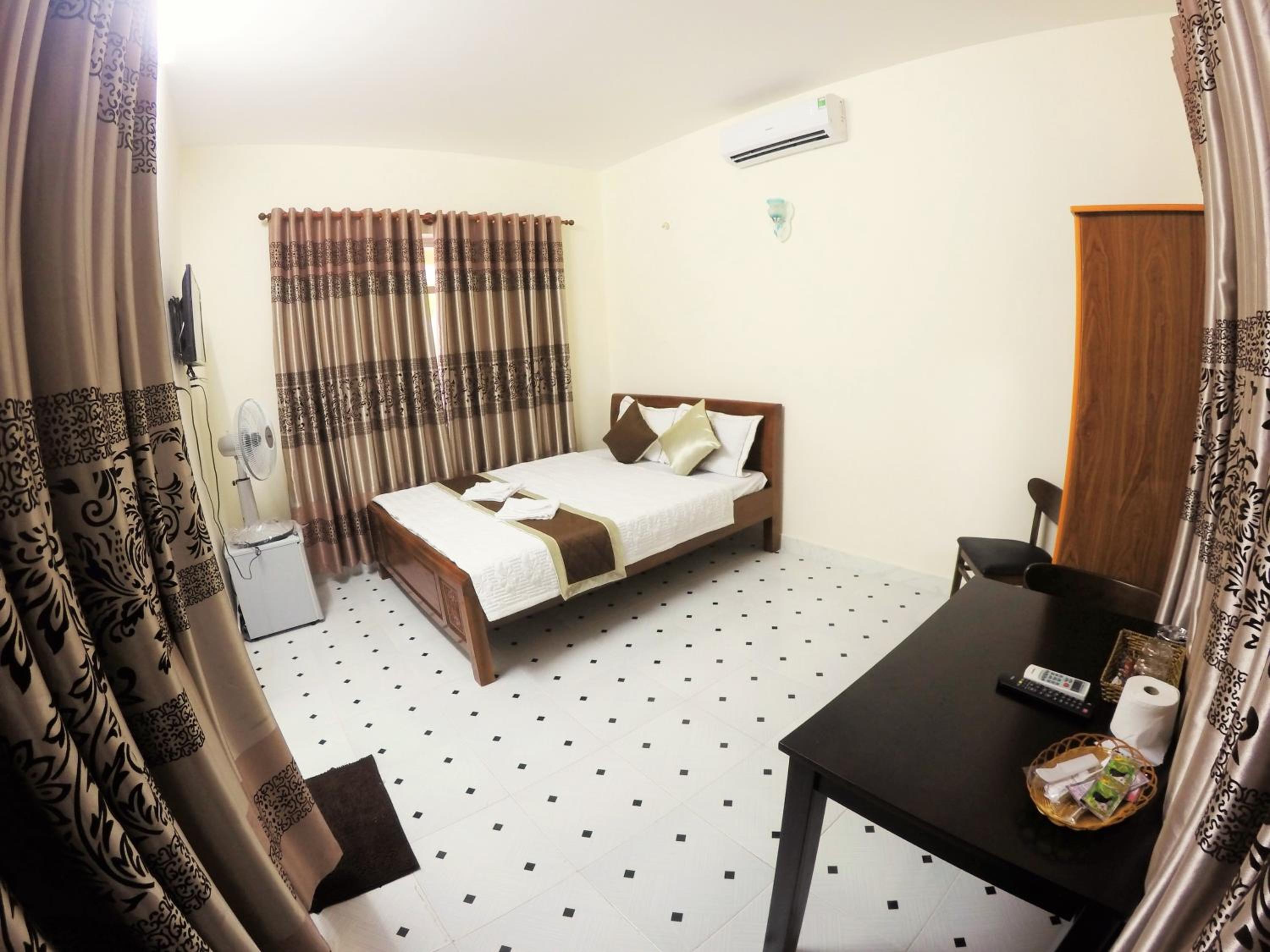 Nui Nho Motel view 2