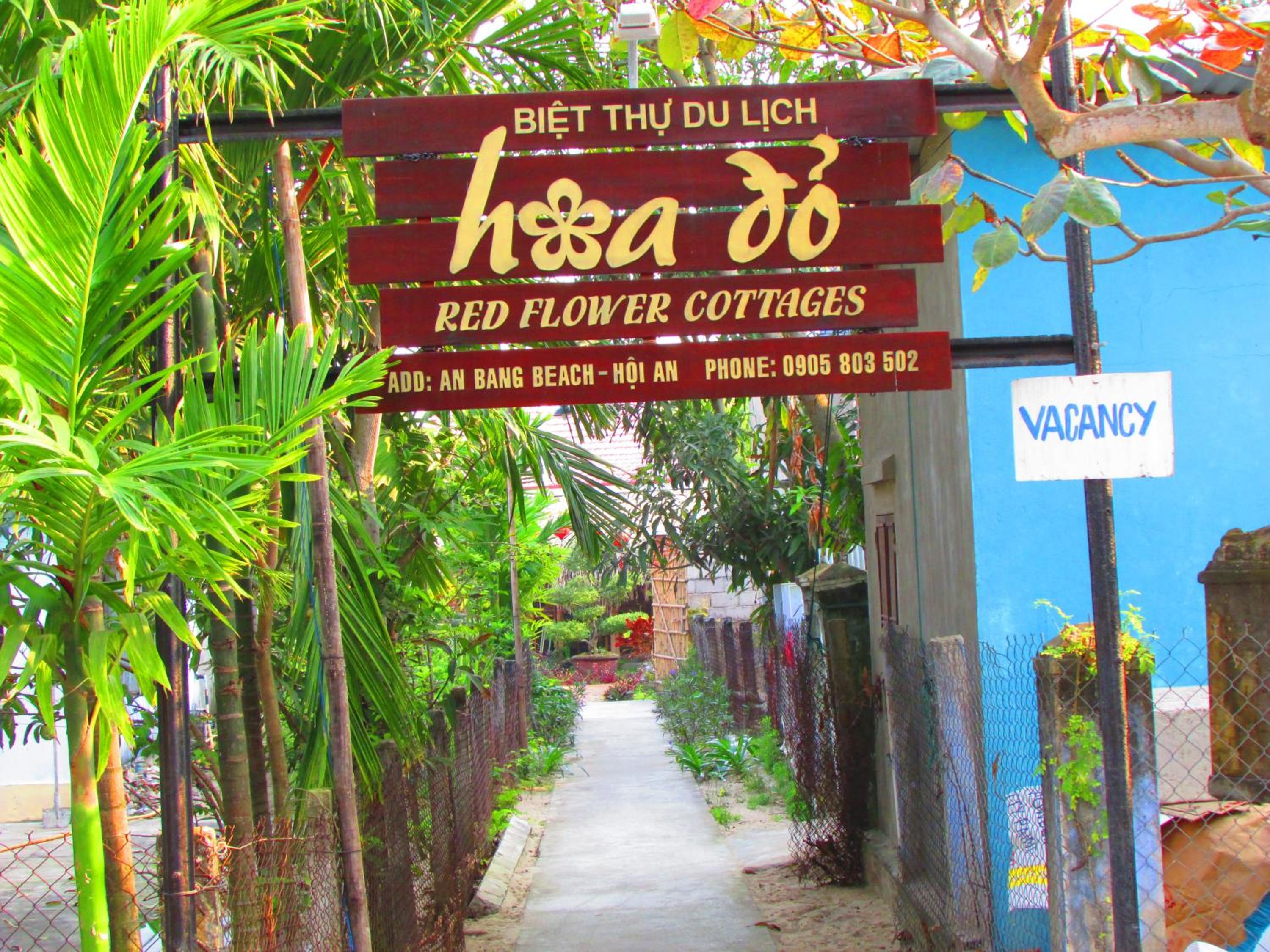 Red Flower Cottages Homestay