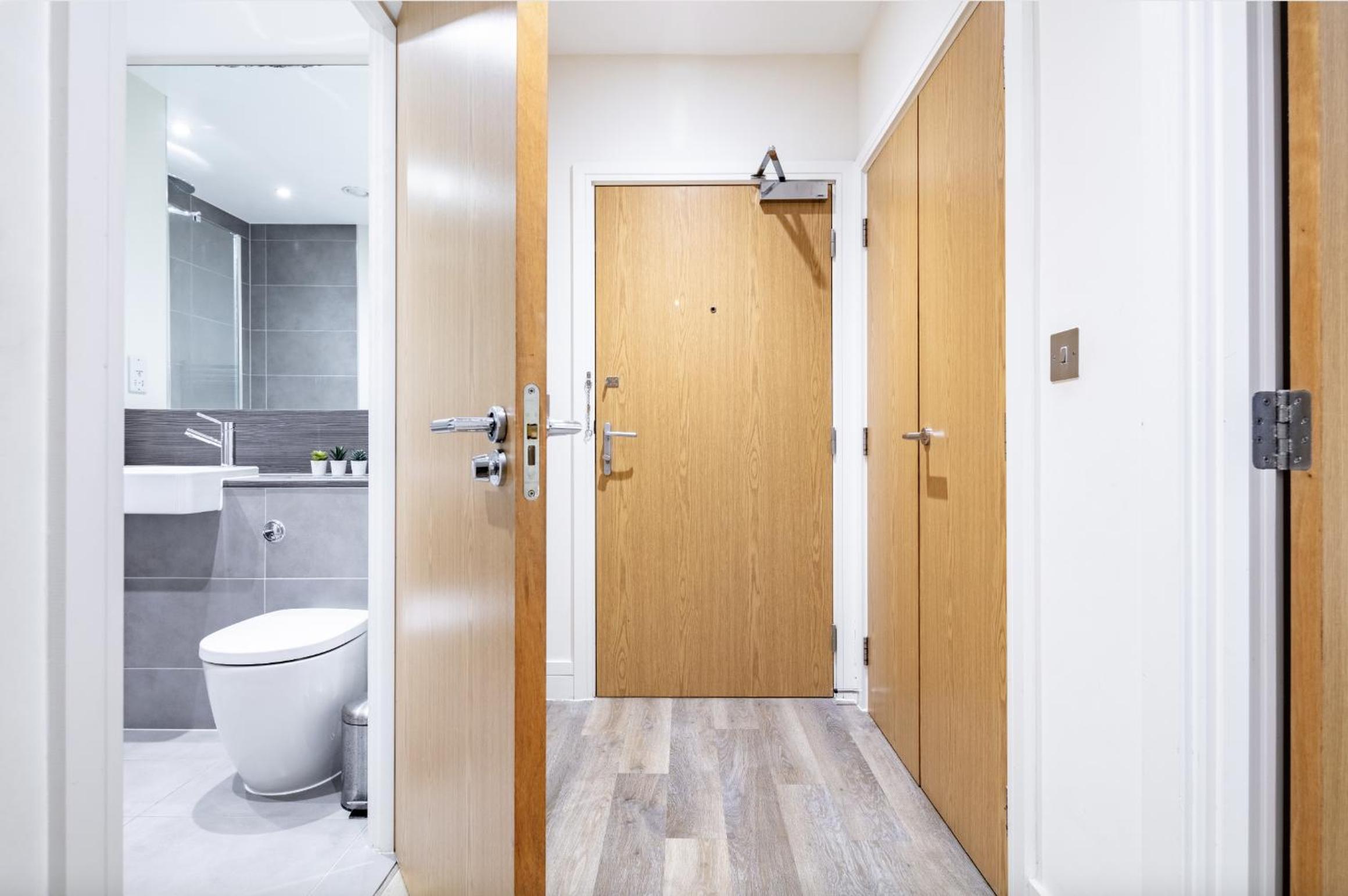 Modern new-built 1 Bedroom Apt in heart of LDN