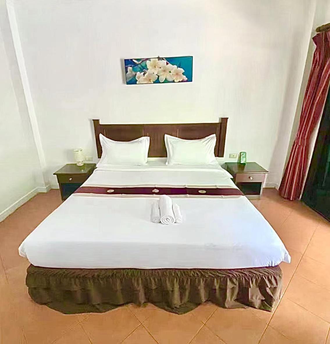 patong beautiful pool villa
