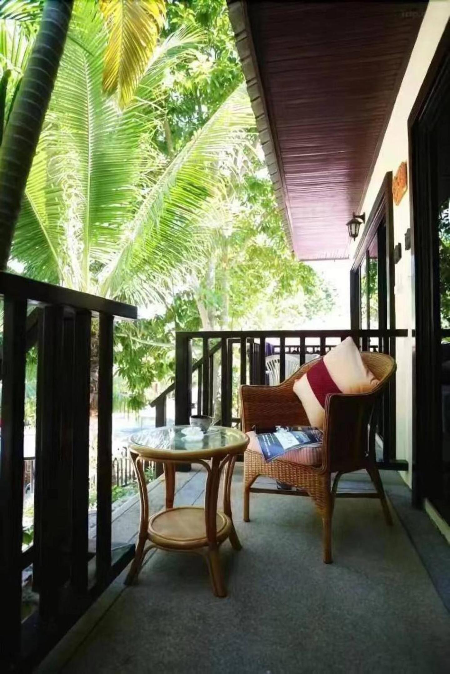 patong beautiful pool villa