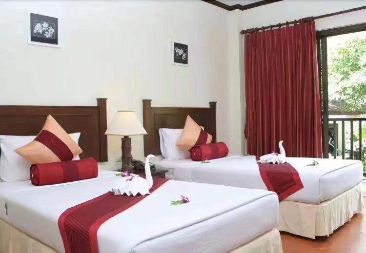 patong beautiful pool villa