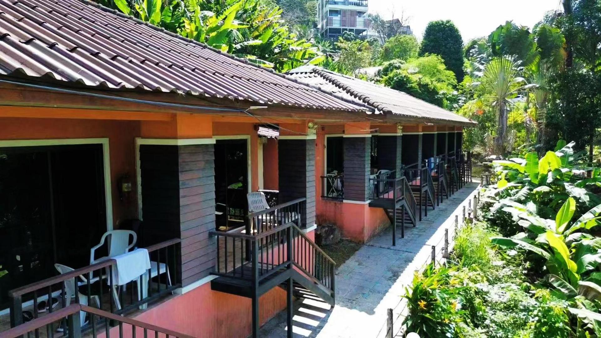 patong beautiful pool villa