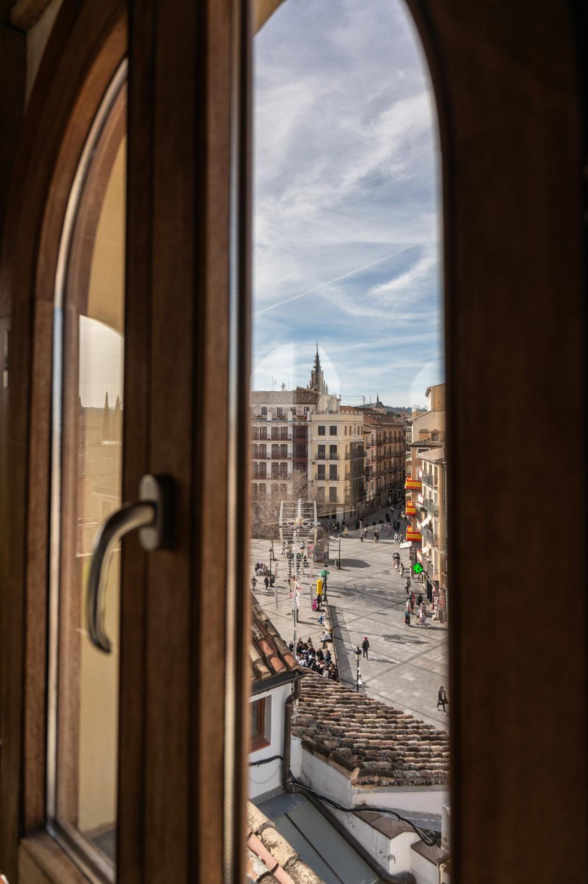 Apartamentos Santa Fe - Calle Armas by Toledo AP