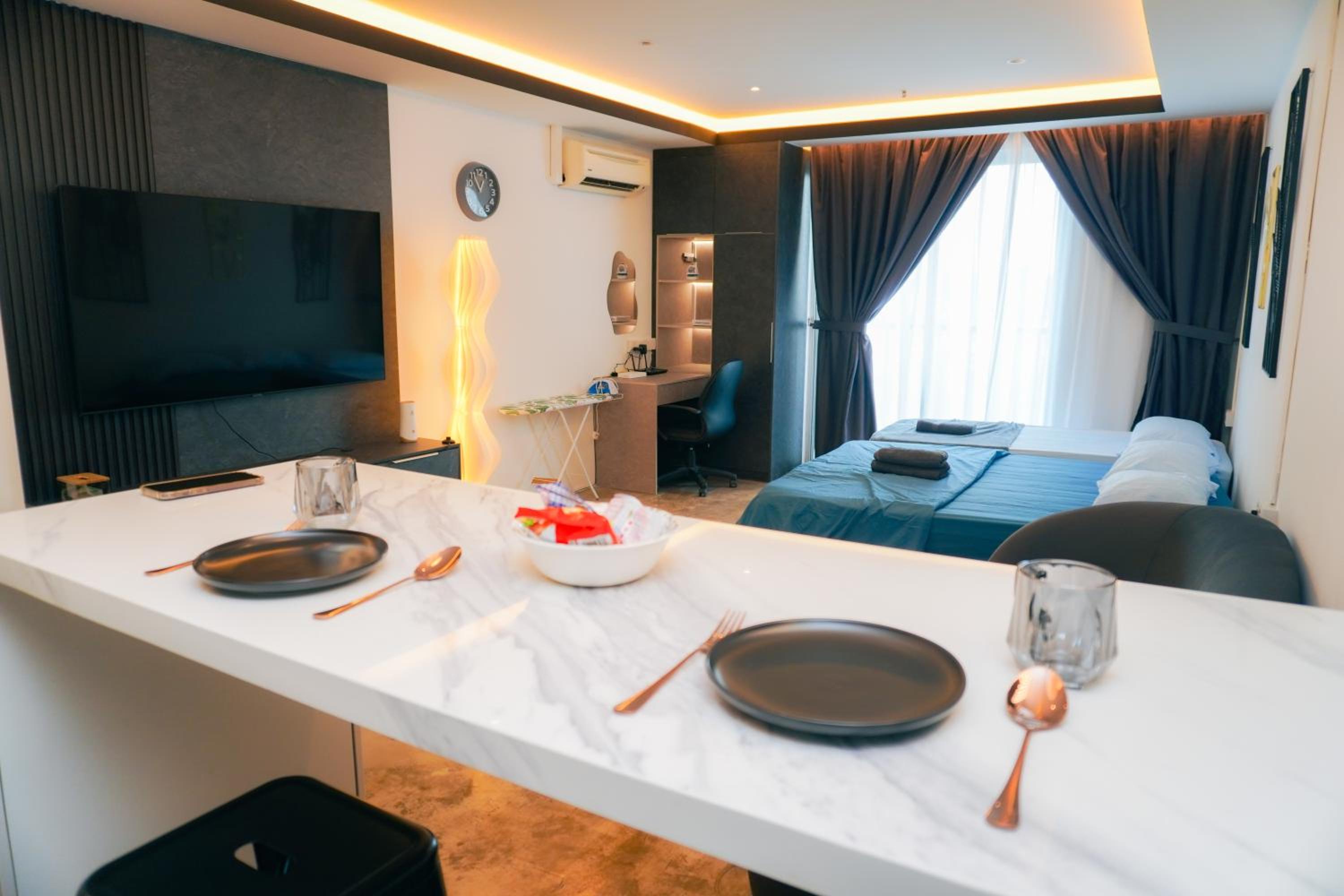 i-Sovo i-City-3sleep-Netflix-Gym