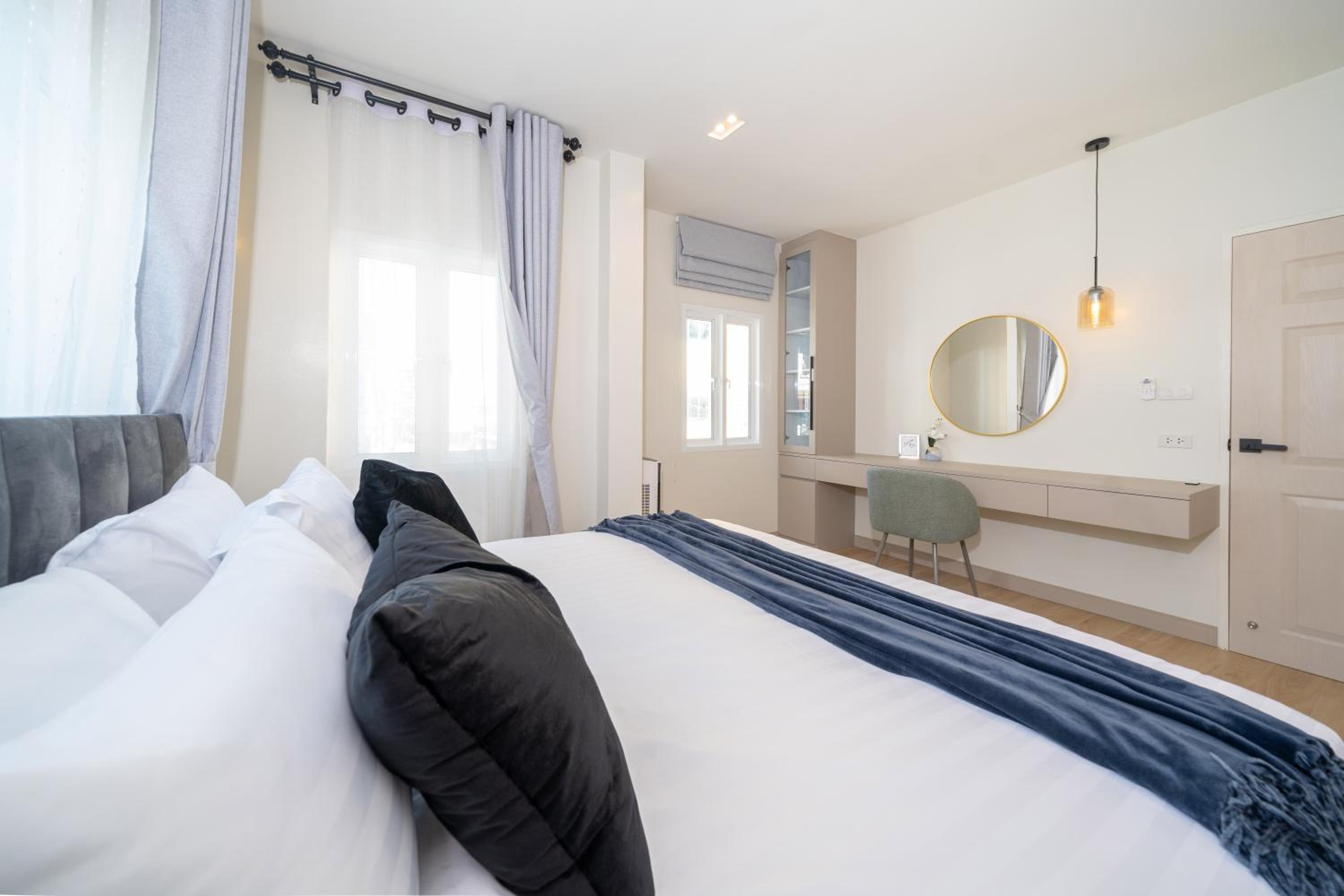 Patong private pool Villa 5BR 4Bath By MP property