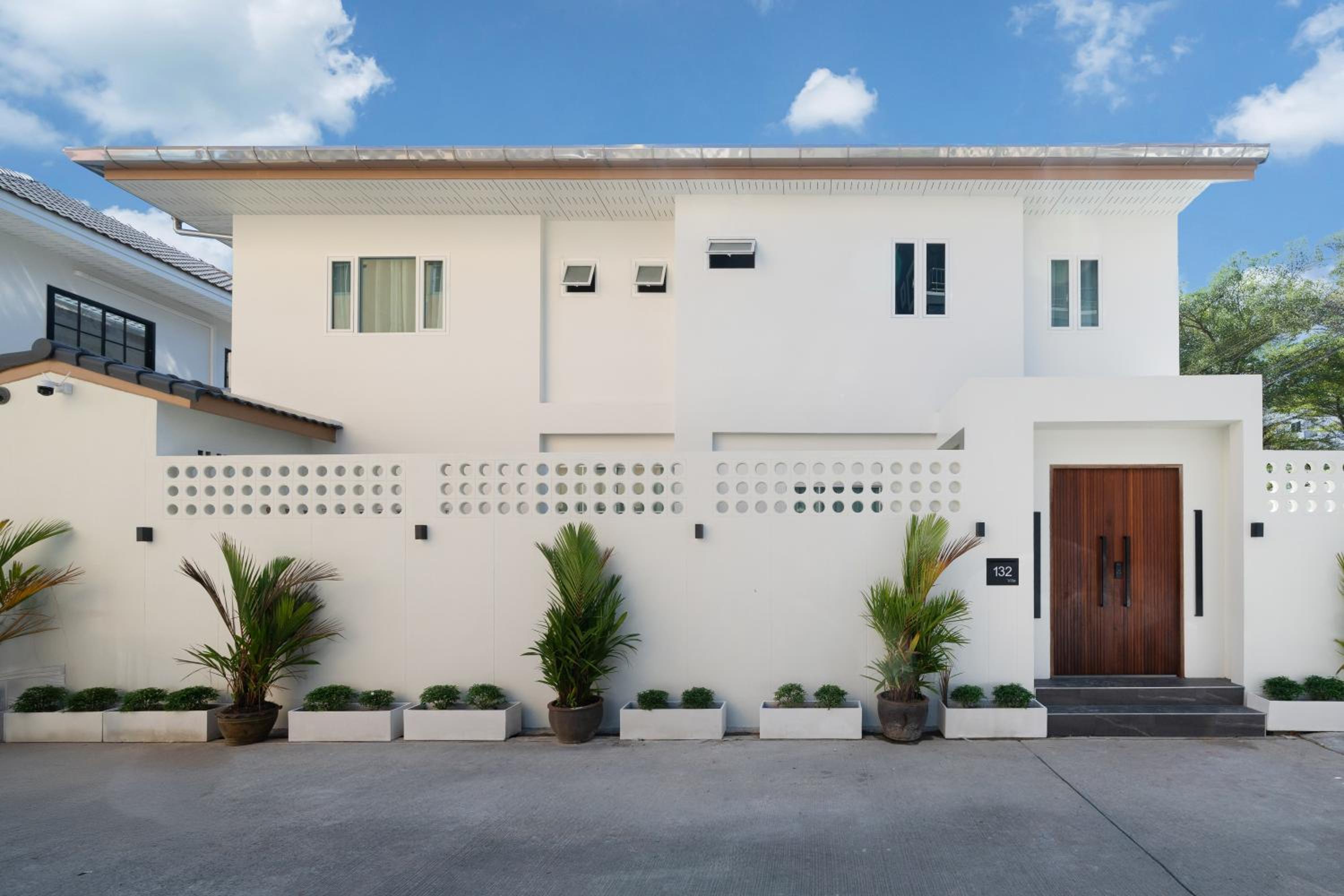 Patong private pool Villa 5BR 4Bath By MP property