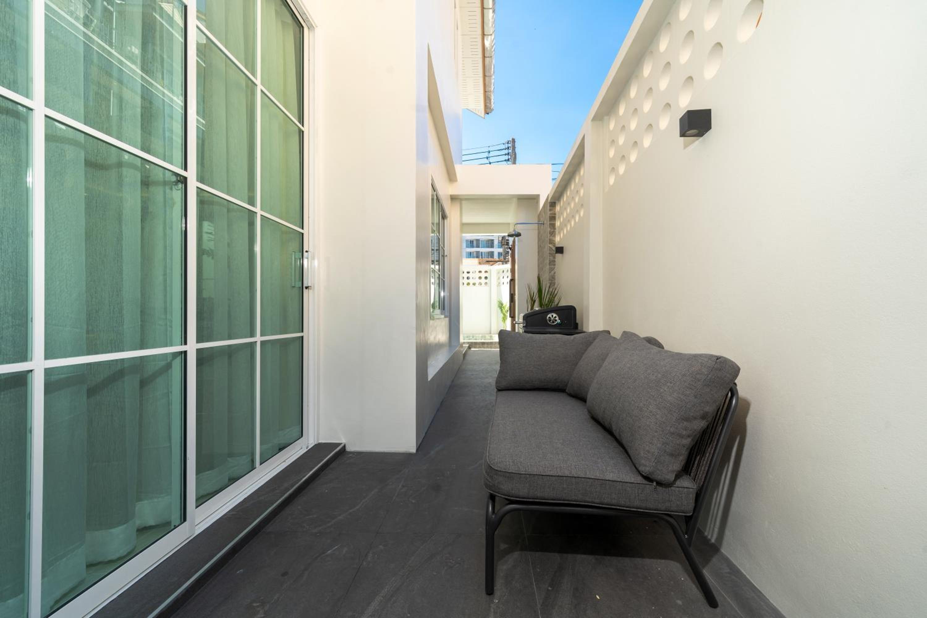Patong private pool Villa 5BR 4Bath By MP property