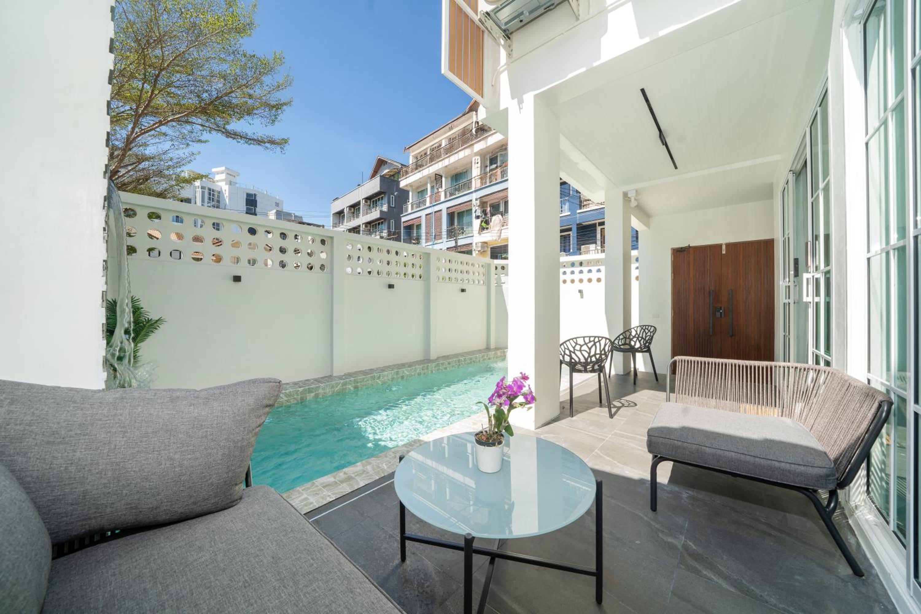 Patong private pool Villa 5BR 4Bath By MP property