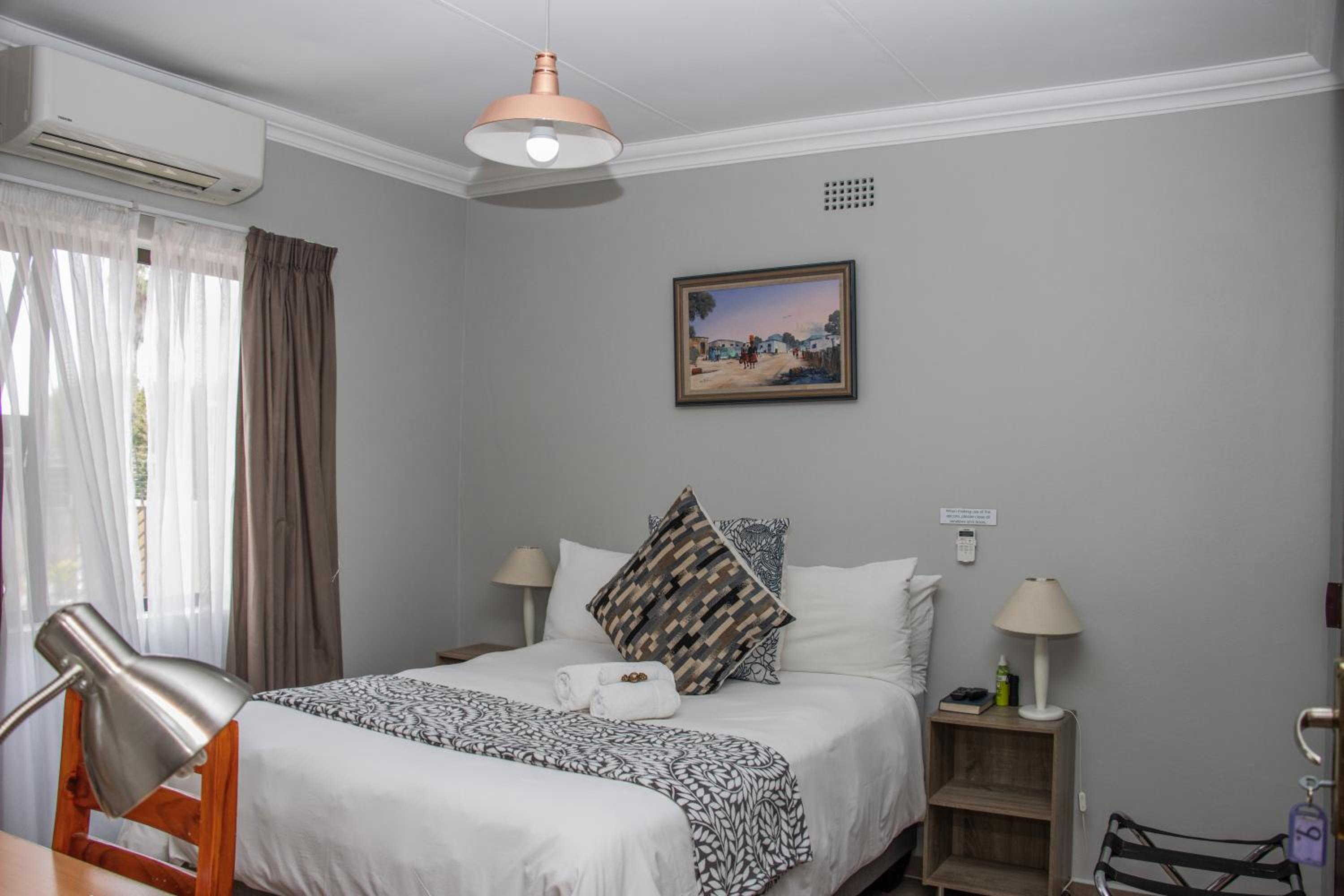 Woodpecker's Inn Guest House