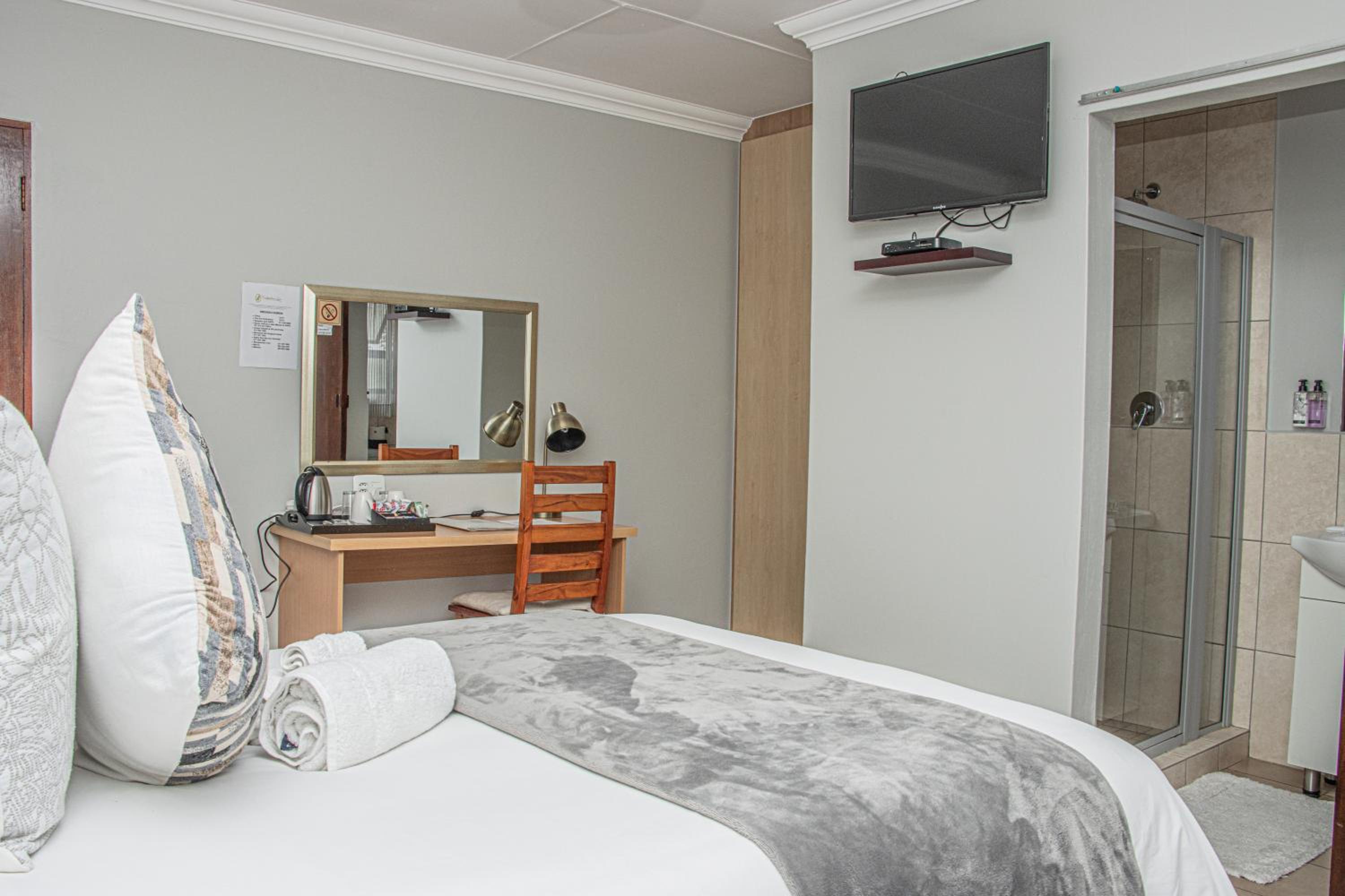 Woodpecker's Inn Guest House