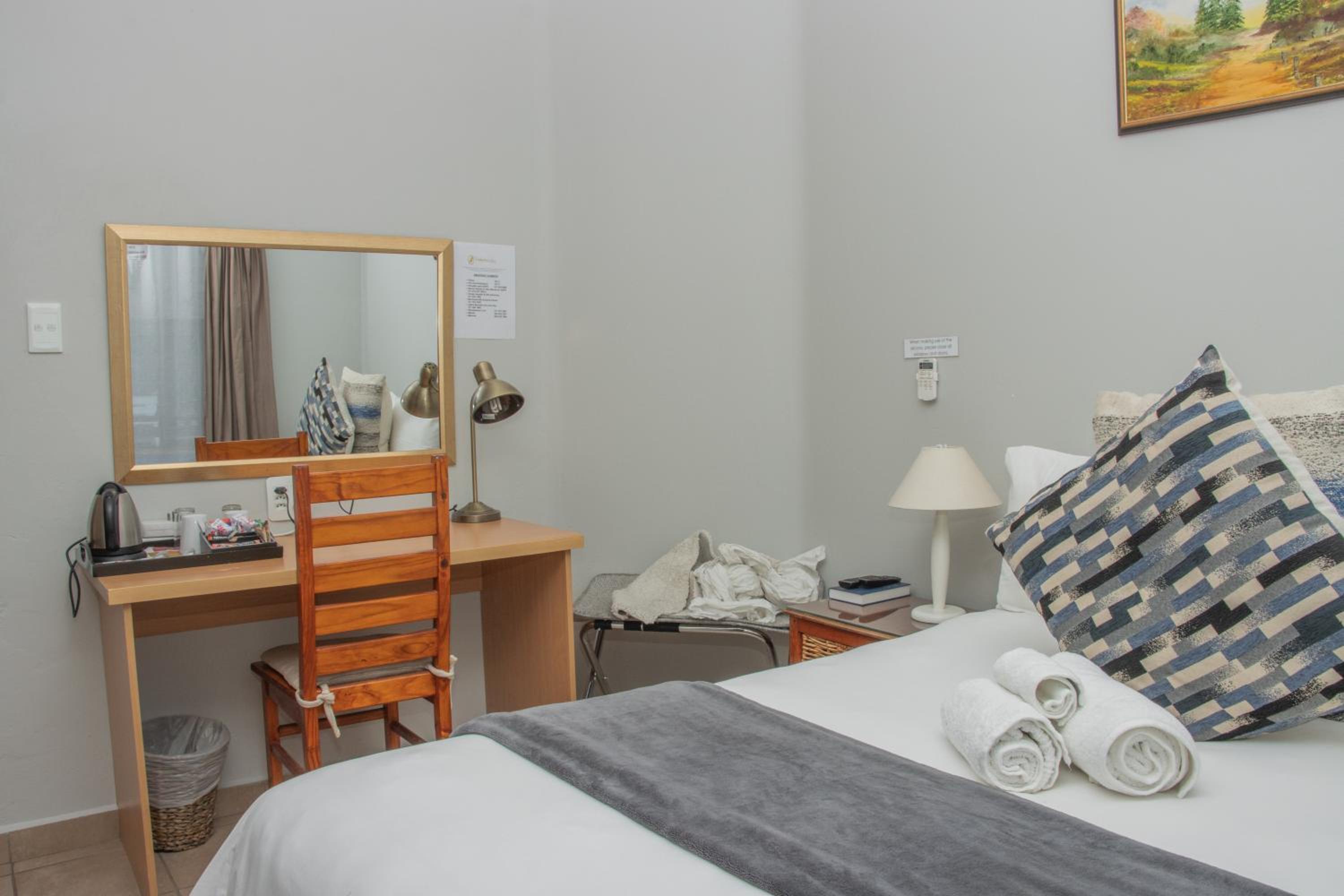 Woodpecker's Inn Guest House