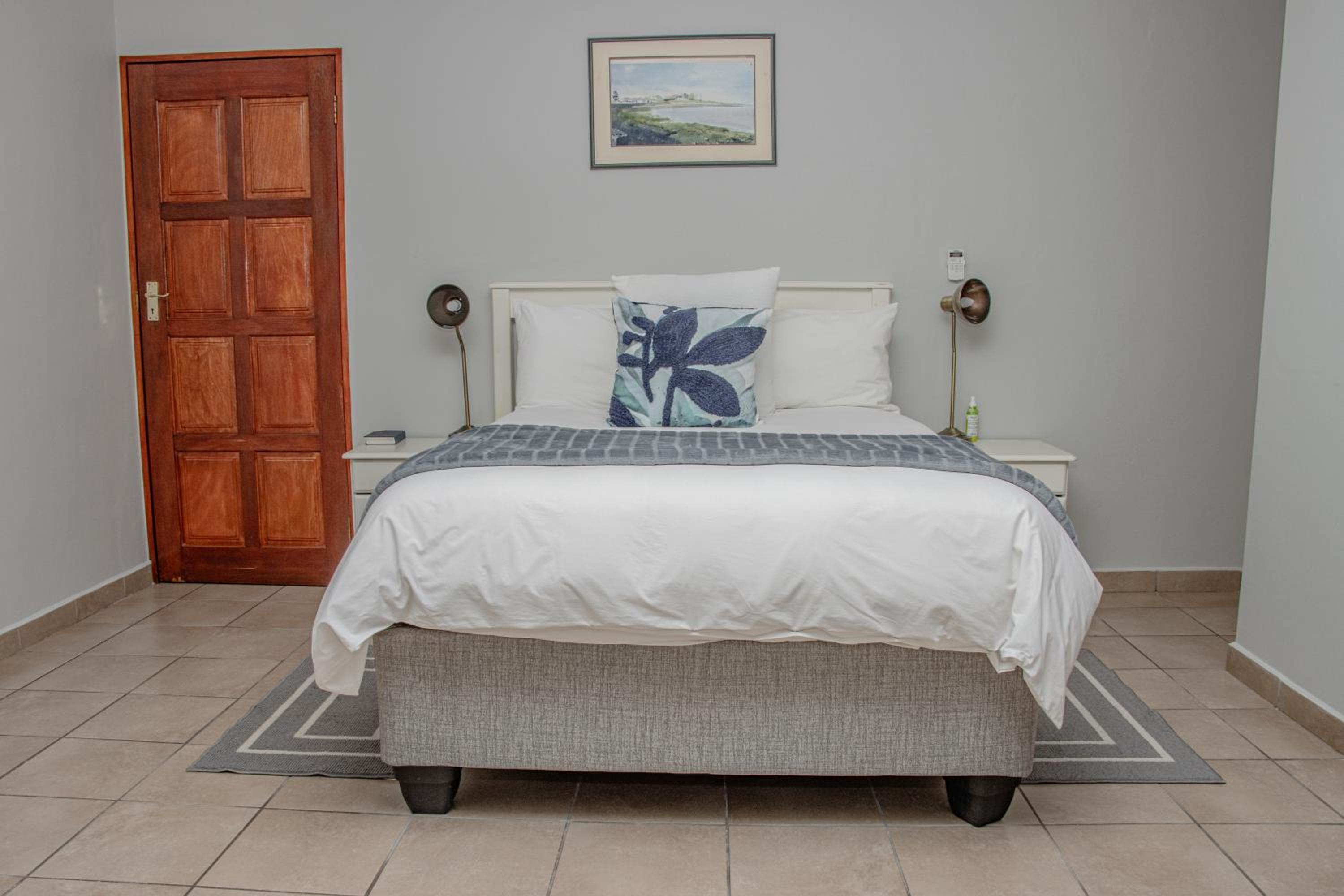 Woodpecker's Inn Guest House