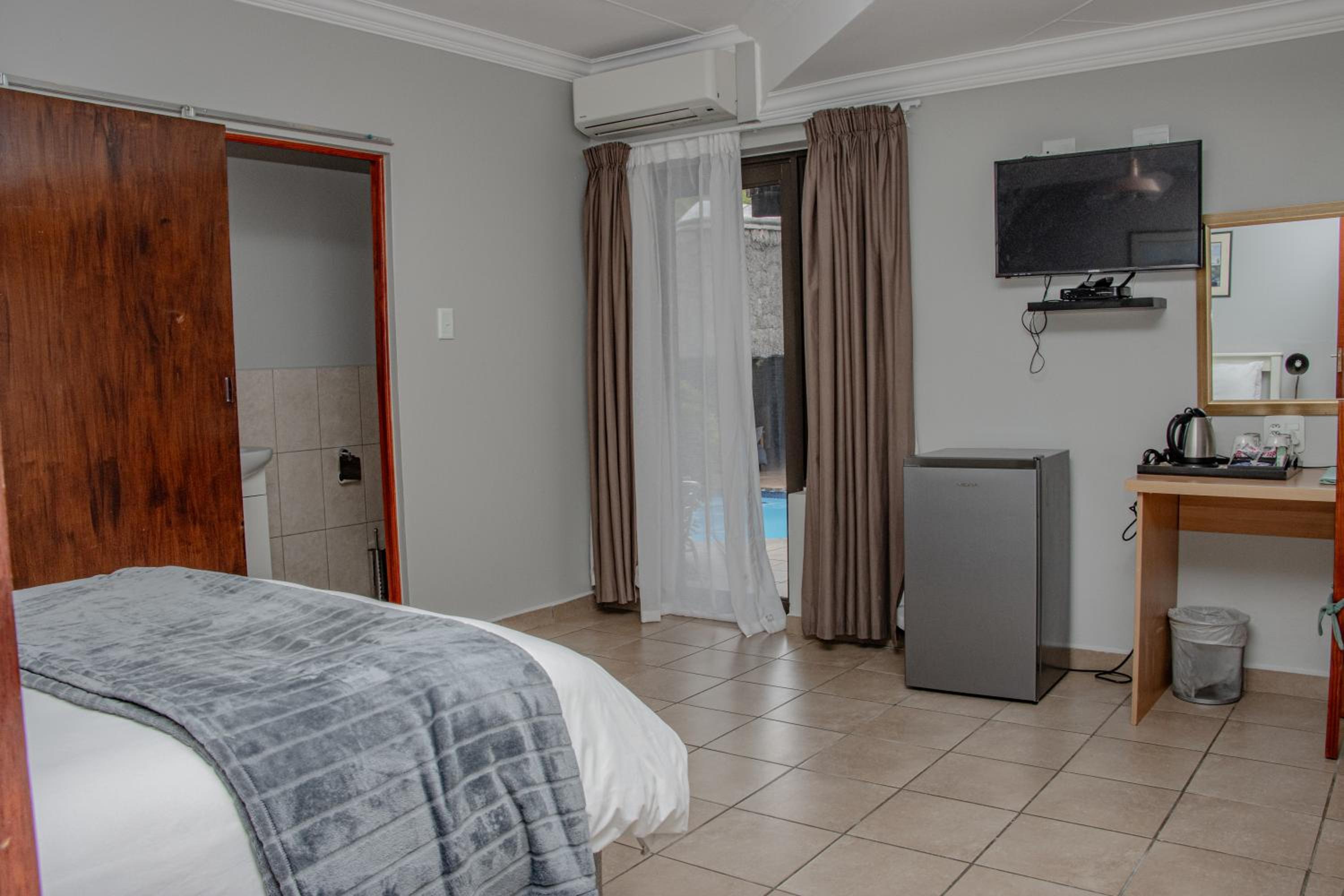 Woodpecker's Inn Guest House