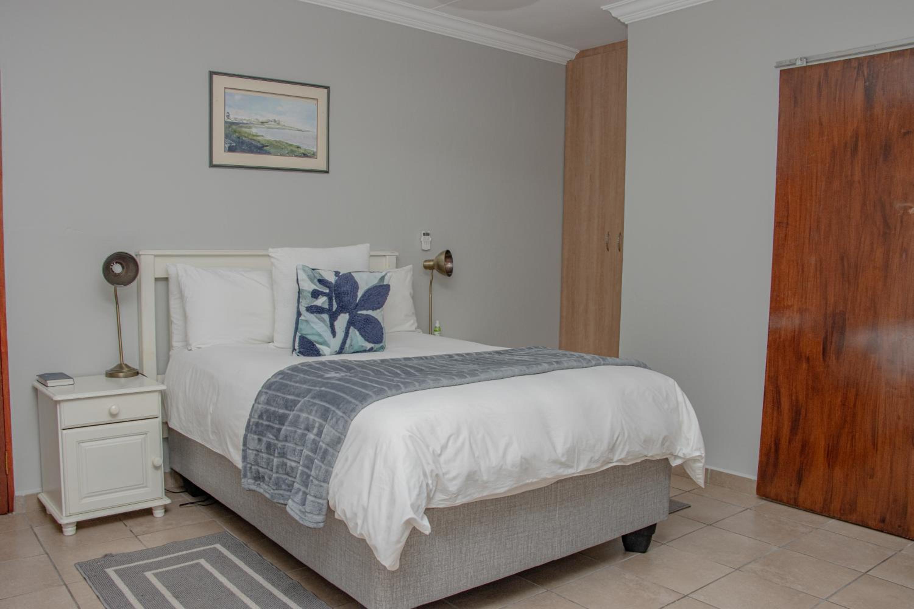 Woodpecker's Inn Guest House