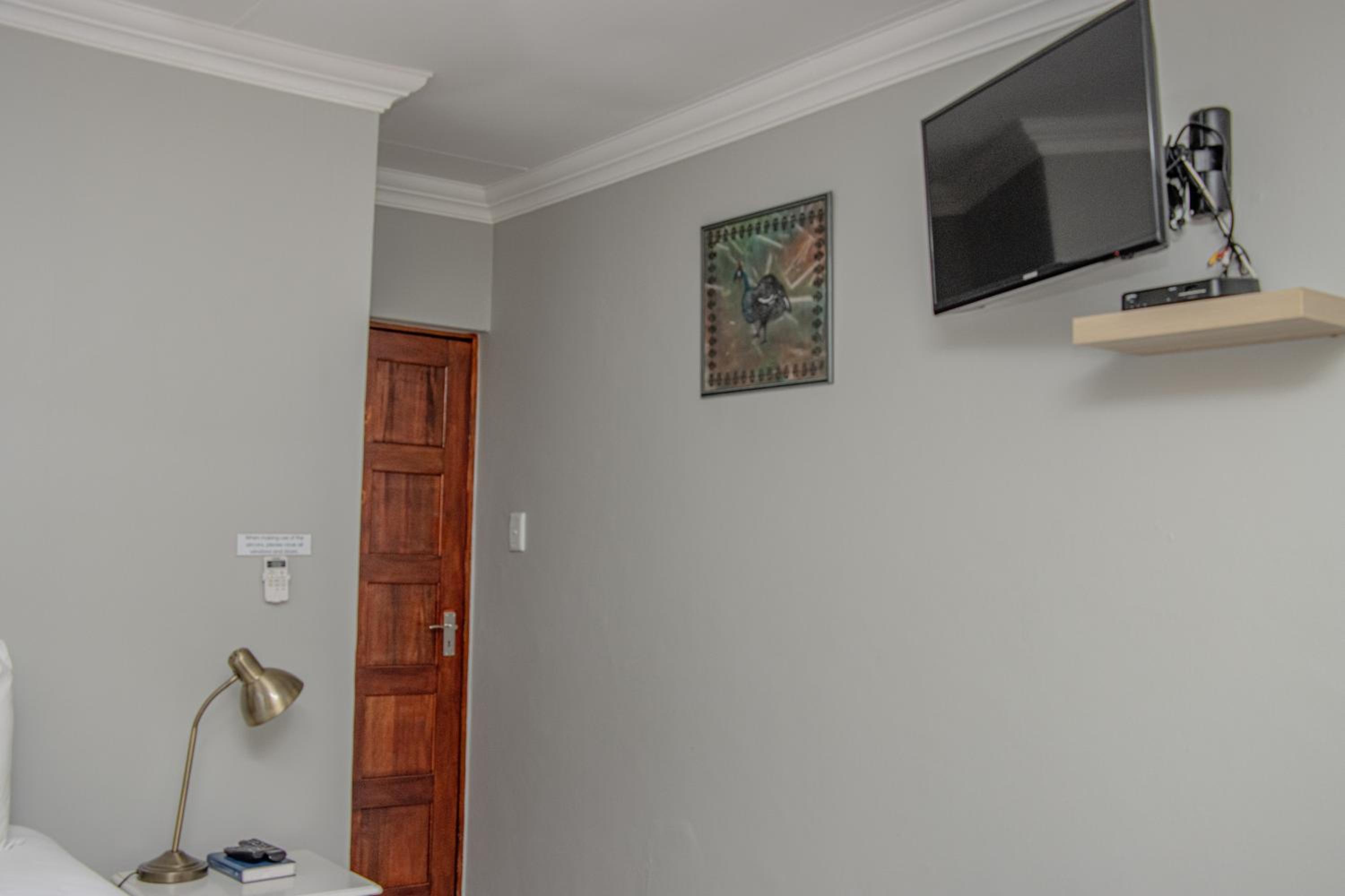 Woodpecker's Inn Guest House