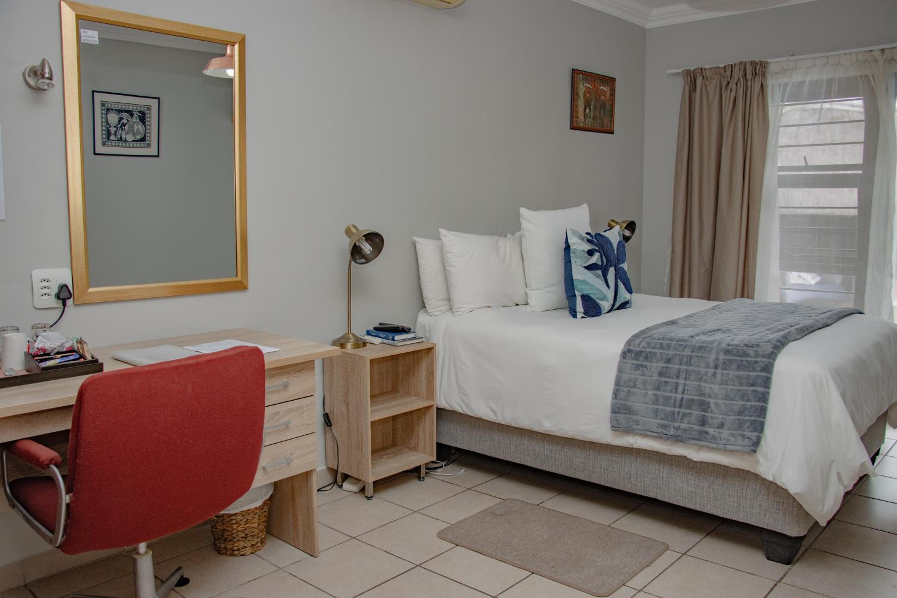 Woodpecker's Inn Guest House