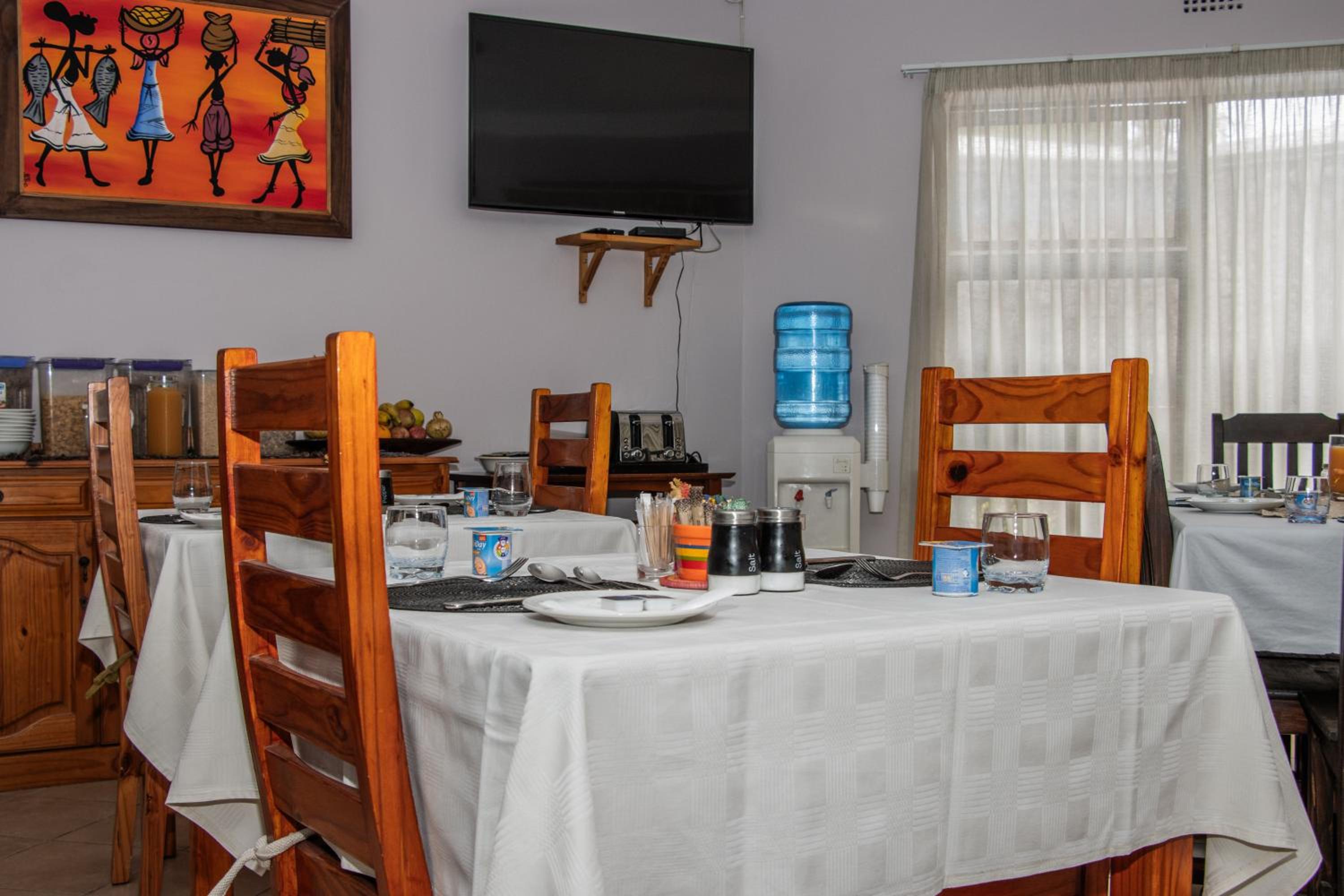 Woodpecker's Inn Guest House