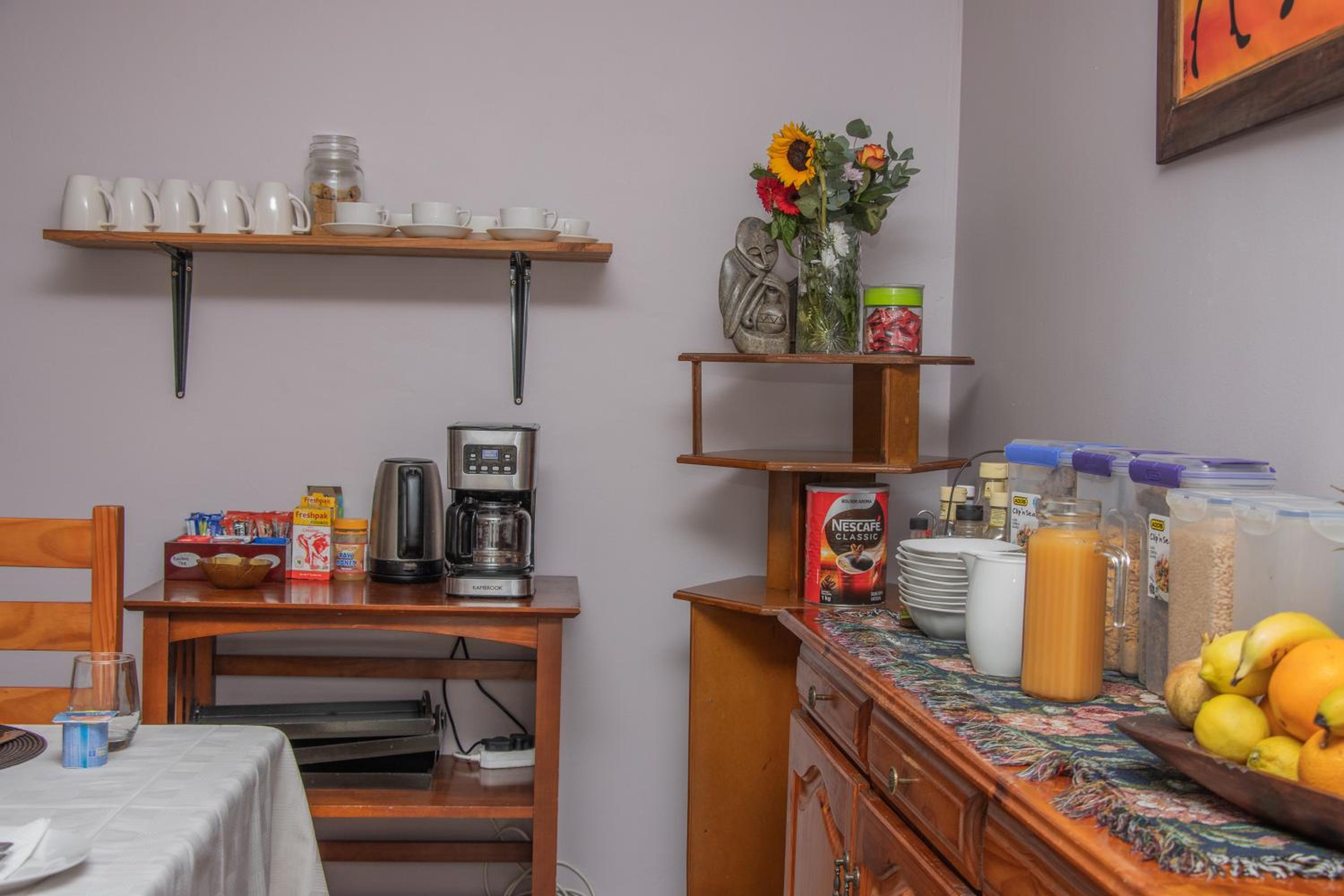 Woodpecker's Inn Guest House