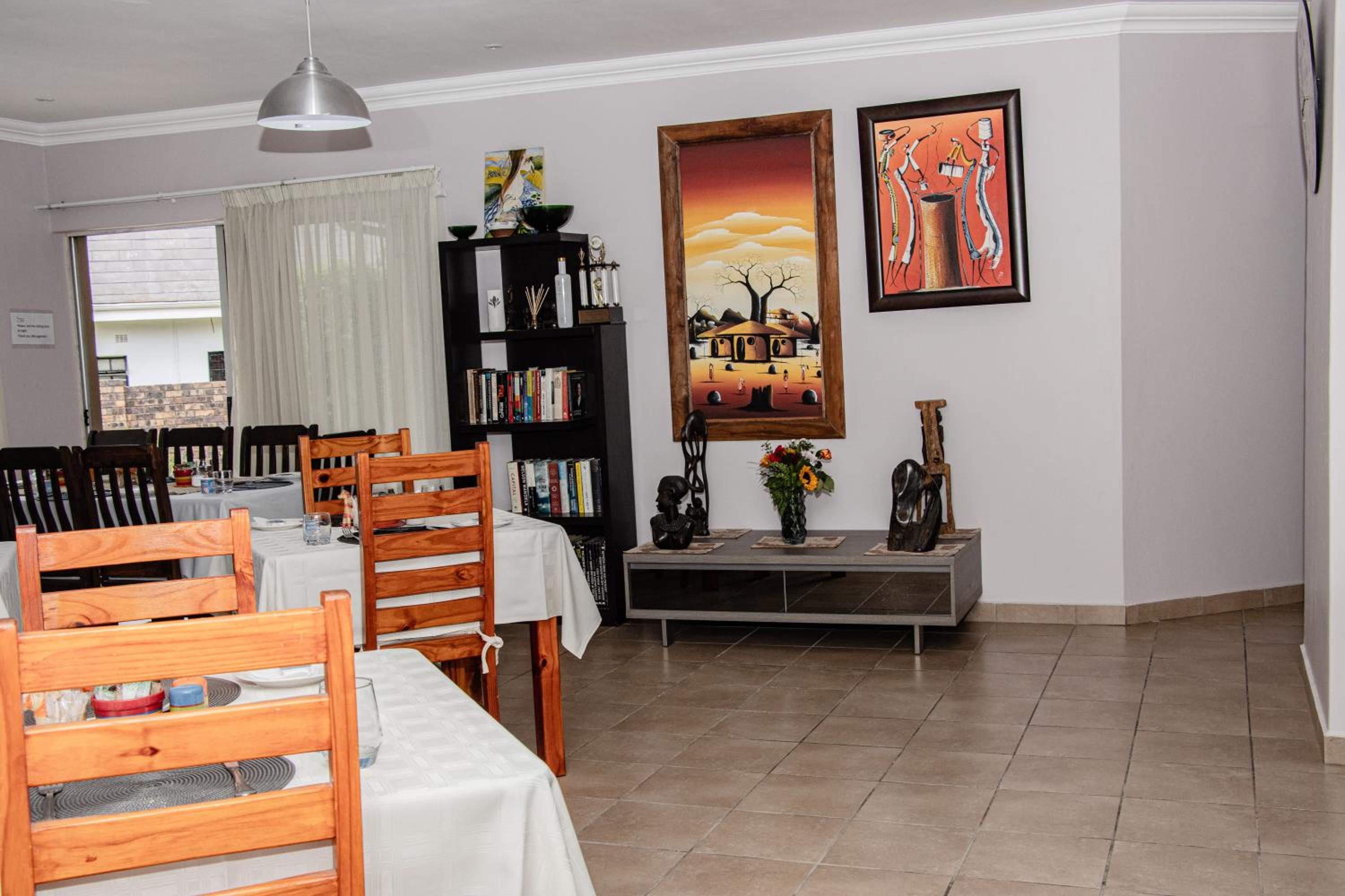 Woodpecker's Inn Guest House